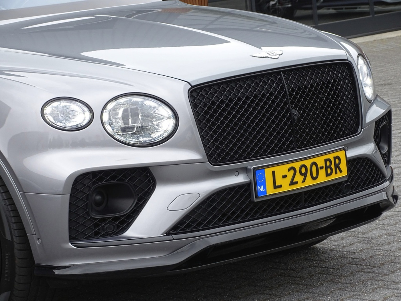 Foto van Bentley Bentayga V8