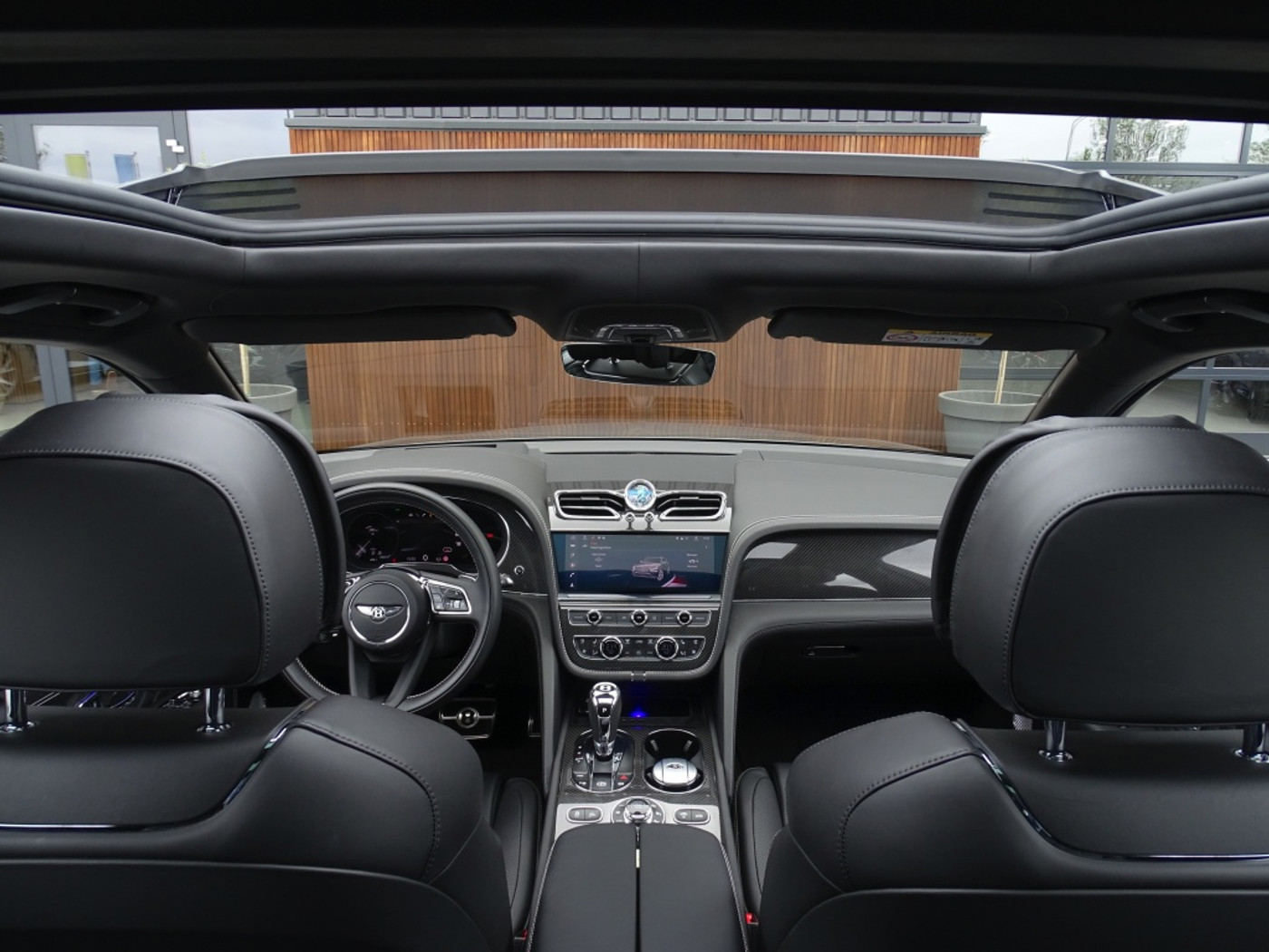Foto van Bentley Bentayga V8