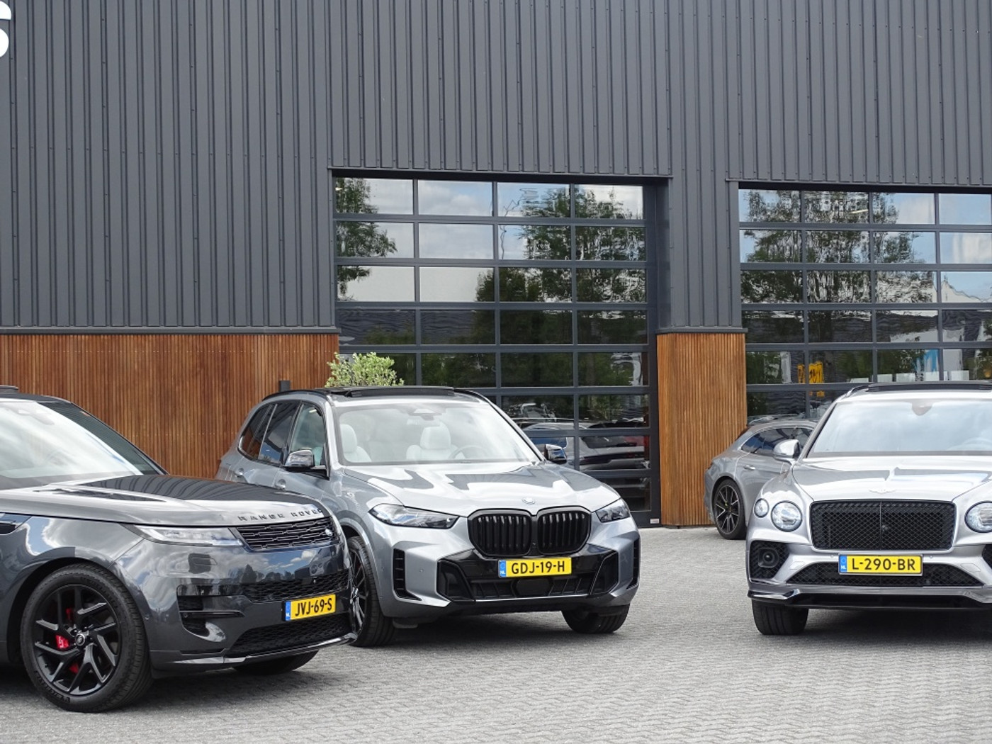 Foto van Bentley Bentayga V8