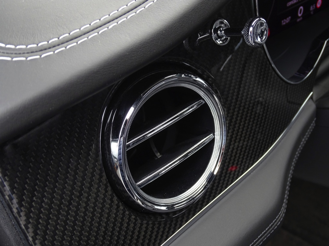 Foto van Bentley Bentayga V8