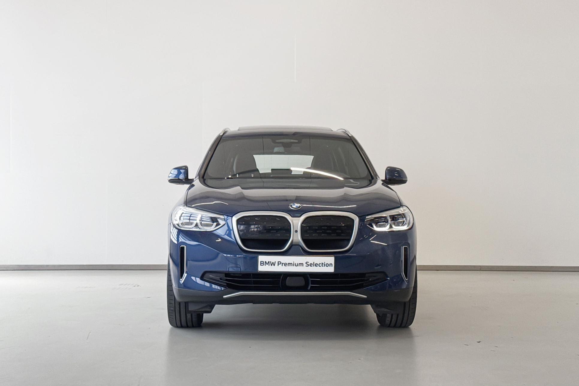 Foto van BMW Ix3