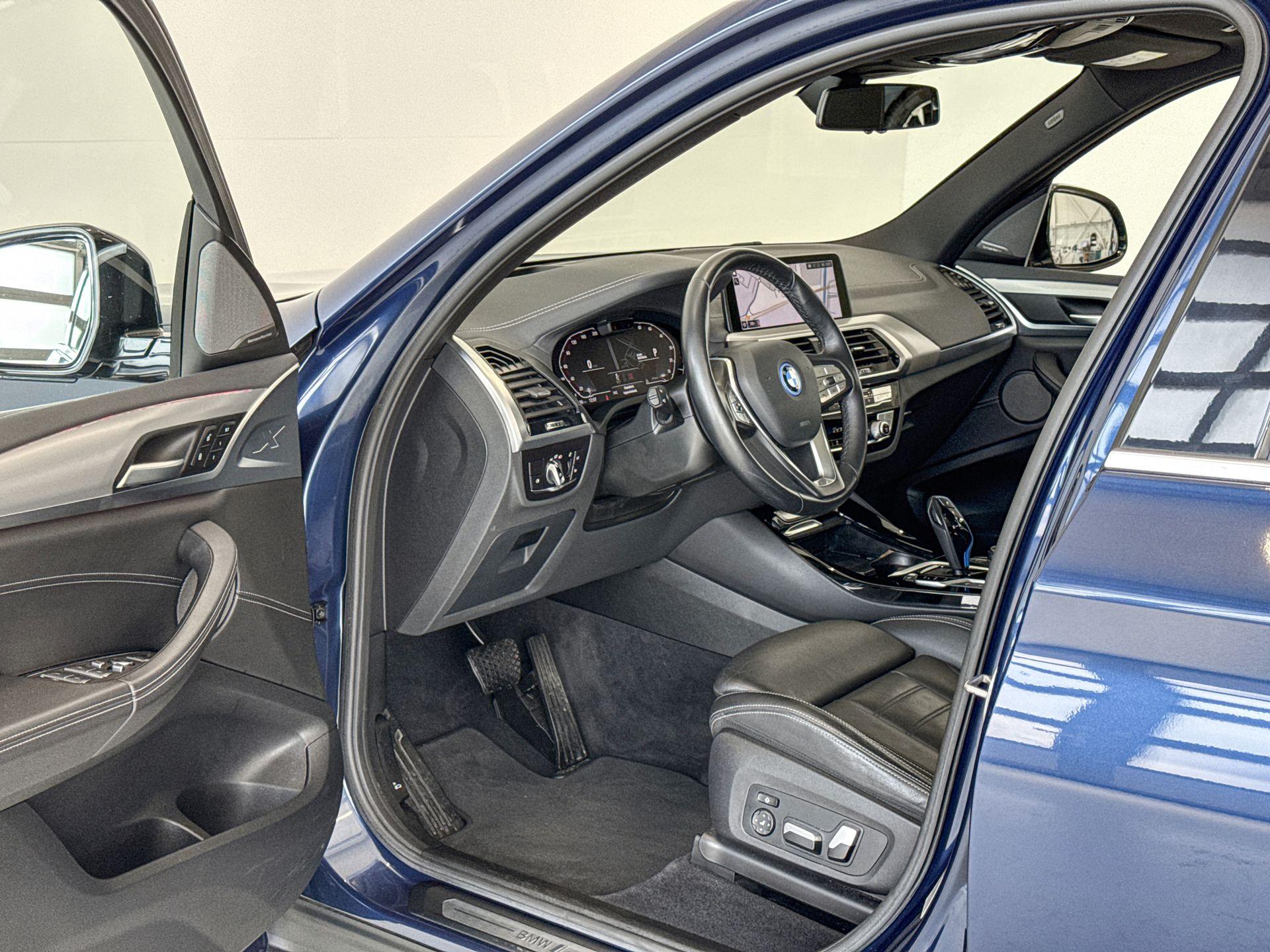 Foto van BMW Ix3