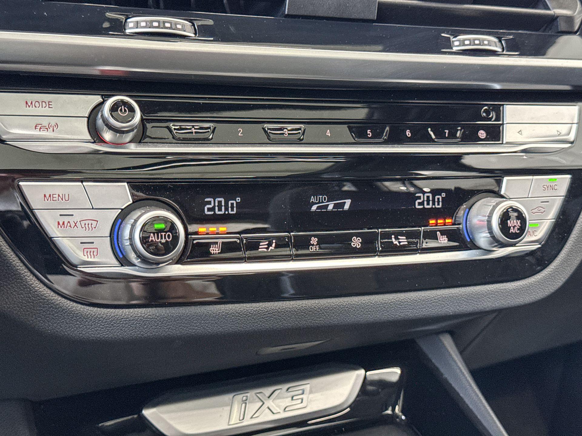 Foto van BMW Ix3