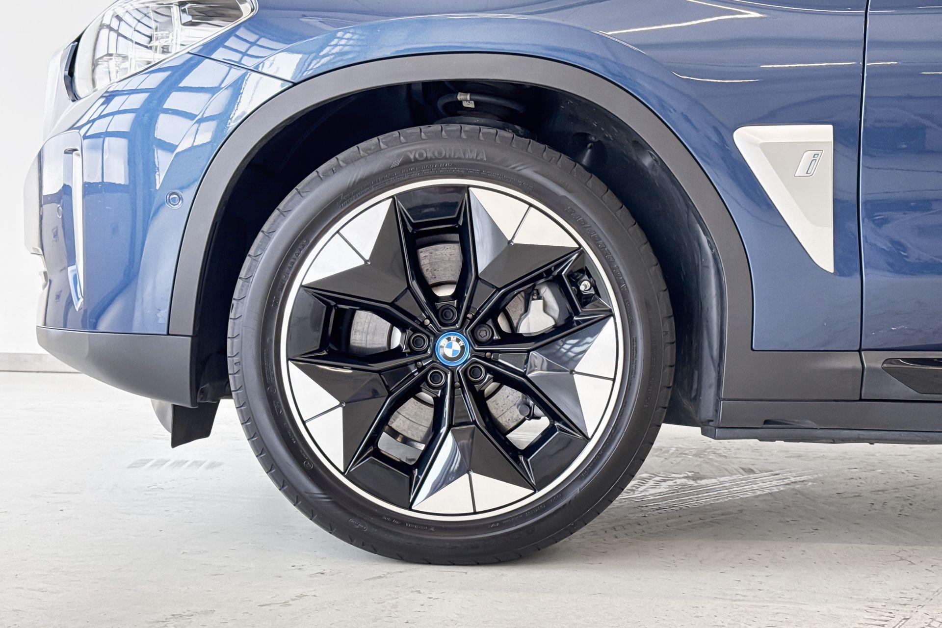 Foto van BMW Ix3