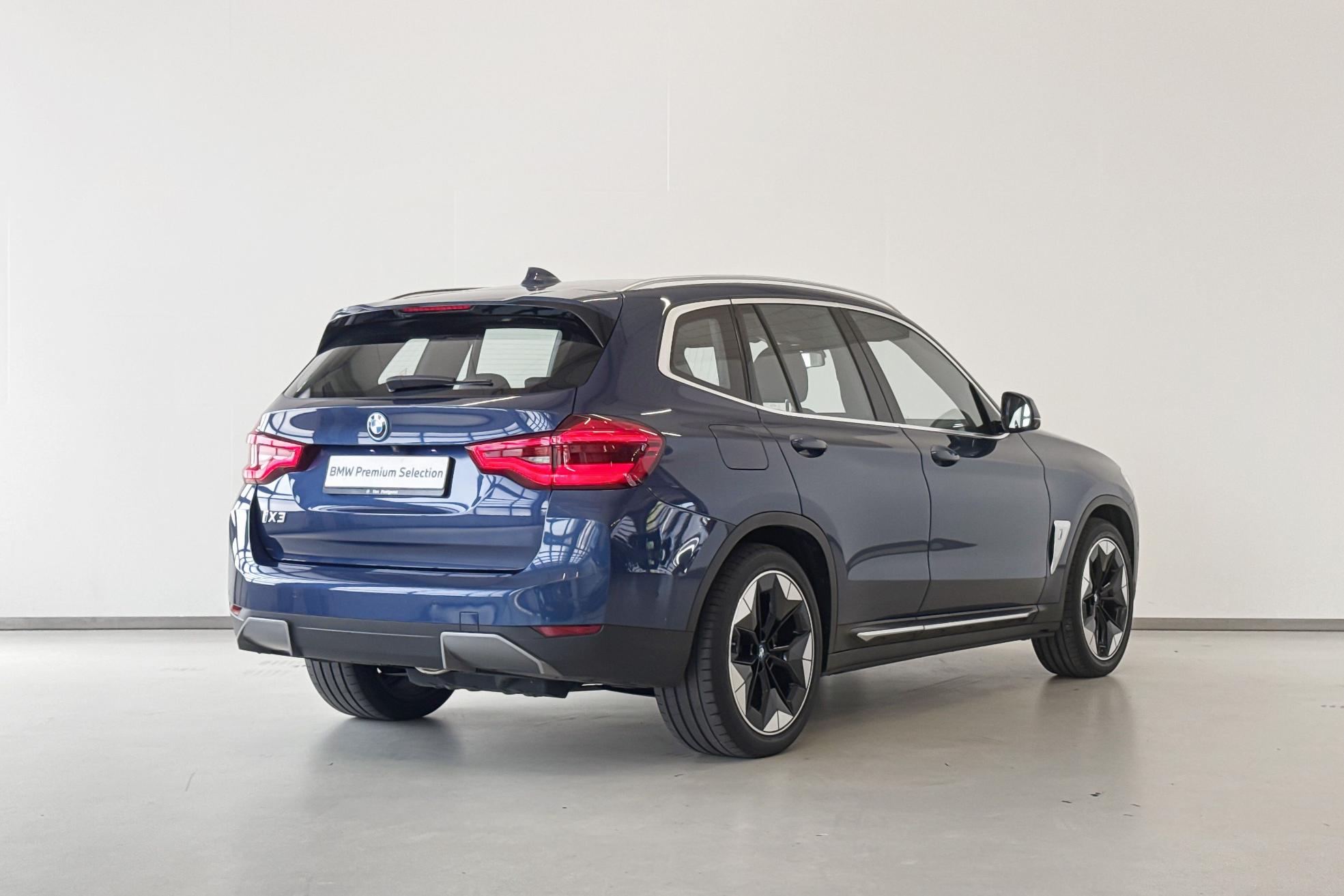 Foto van BMW Ix3
