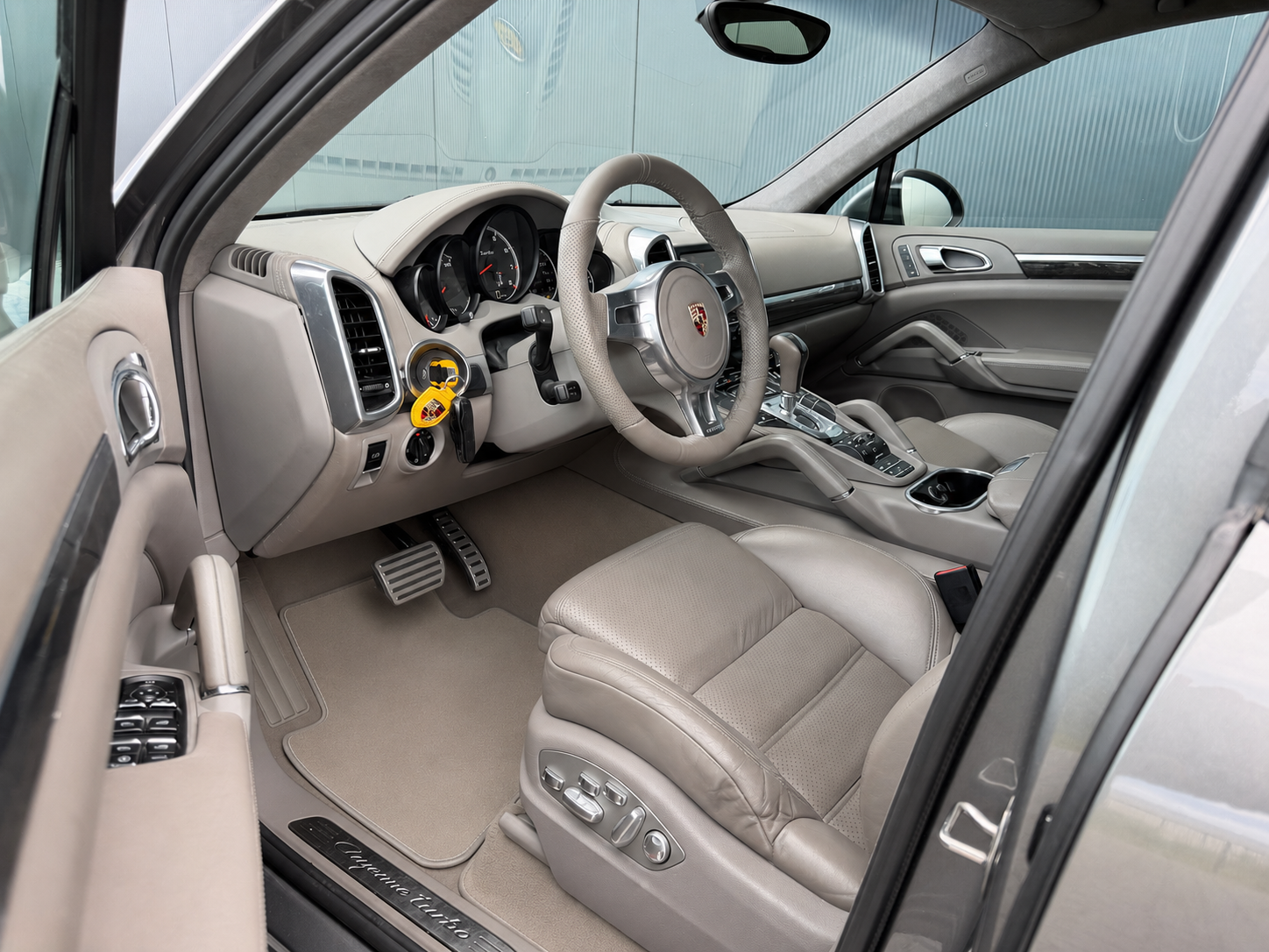 Foto van Porsche Cayenne Turbo
