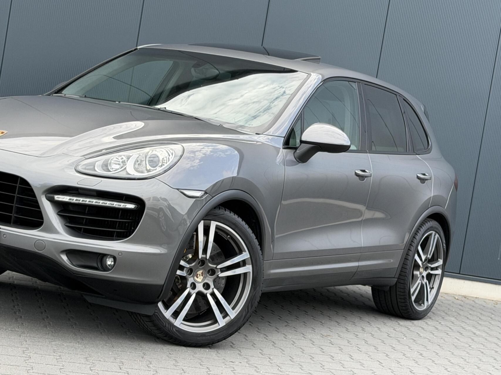 Foto van Porsche Cayenne Turbo