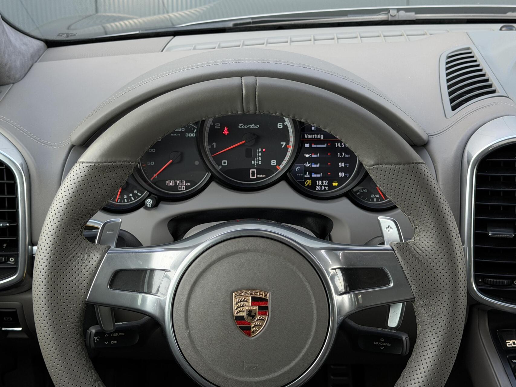 Foto van Porsche Cayenne Turbo