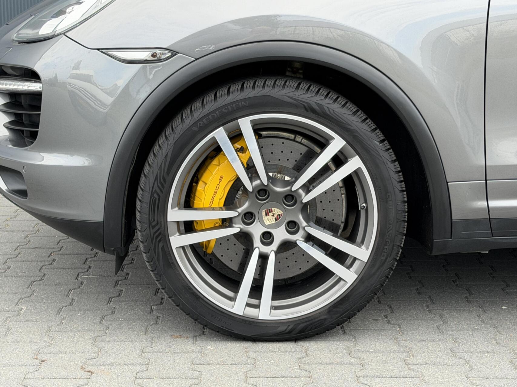 Foto van Porsche Cayenne Turbo