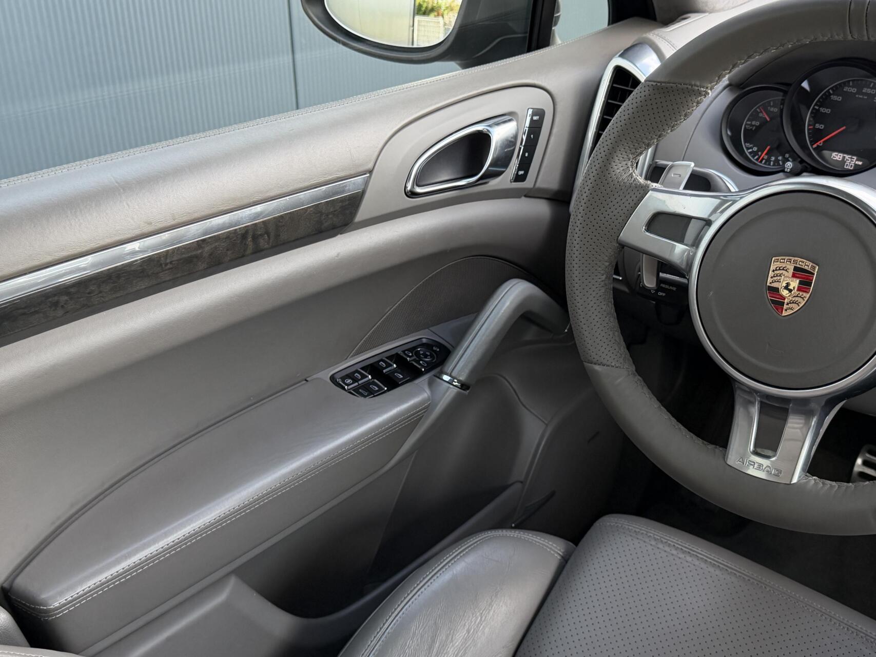 Foto van Porsche Cayenne Turbo