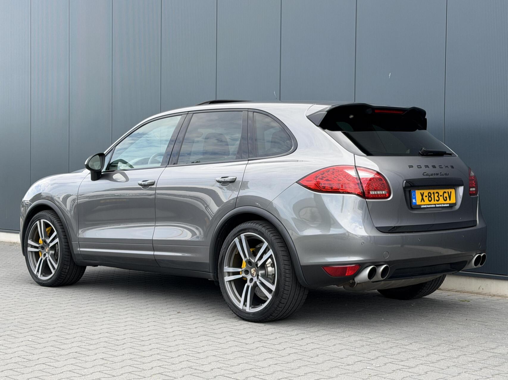 Foto van Porsche Cayenne Turbo