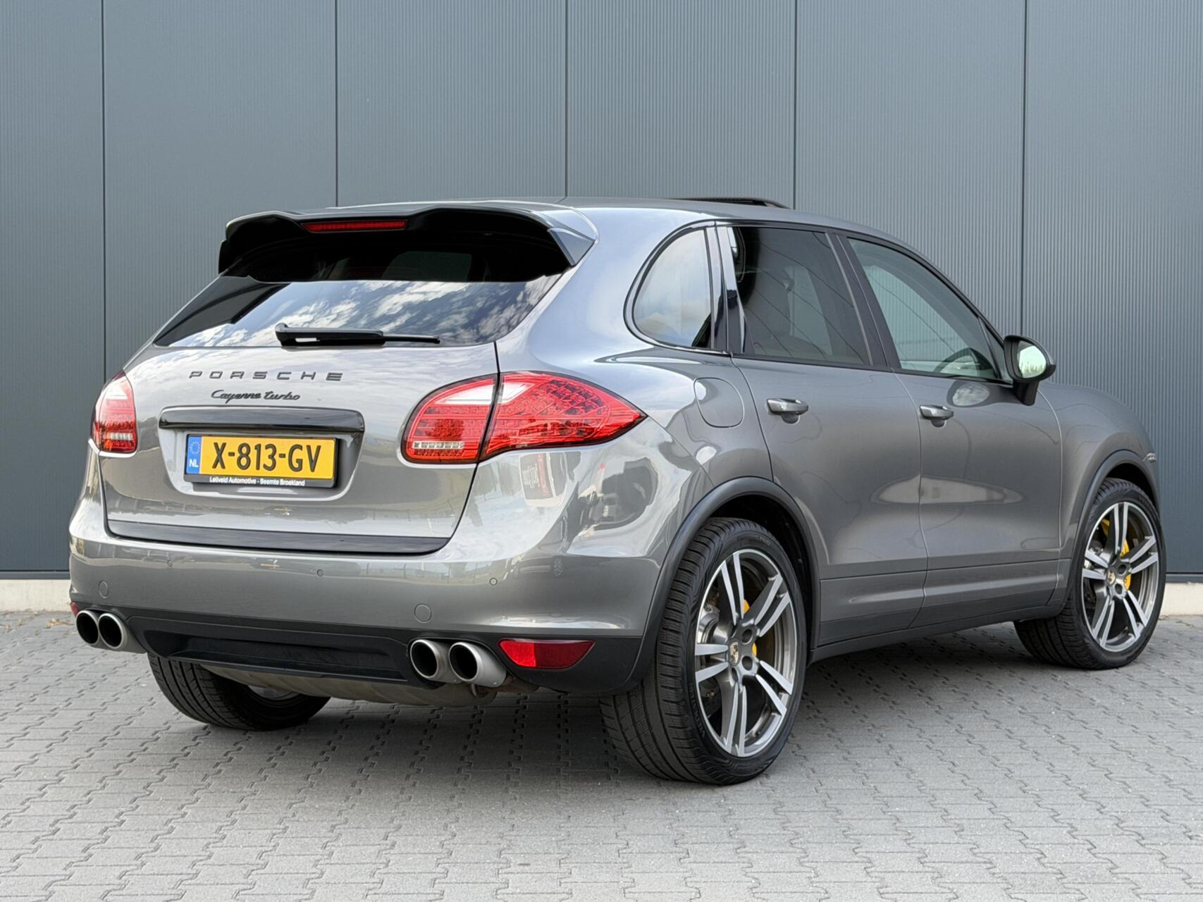 Foto van Porsche Cayenne Turbo
