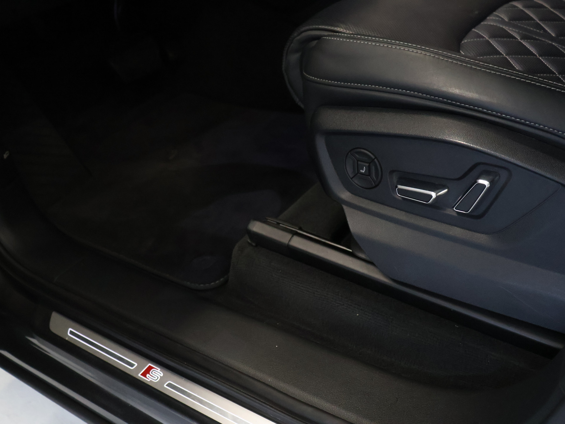 Foto van Audi Q7 55 TFSI E