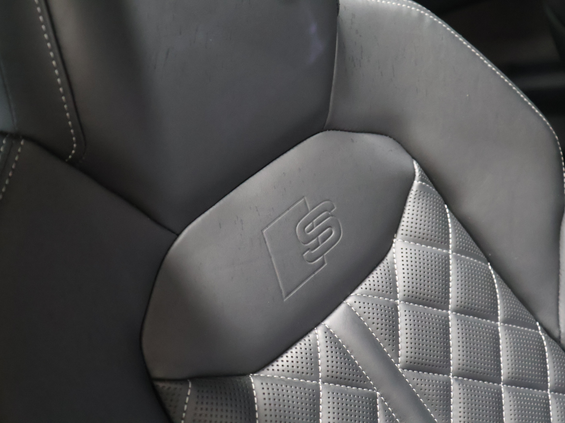 Foto van Audi Q7 55 TFSI E