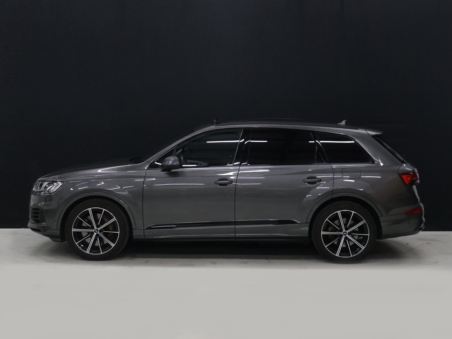 Foto van Audi Q7 55 TFSI E