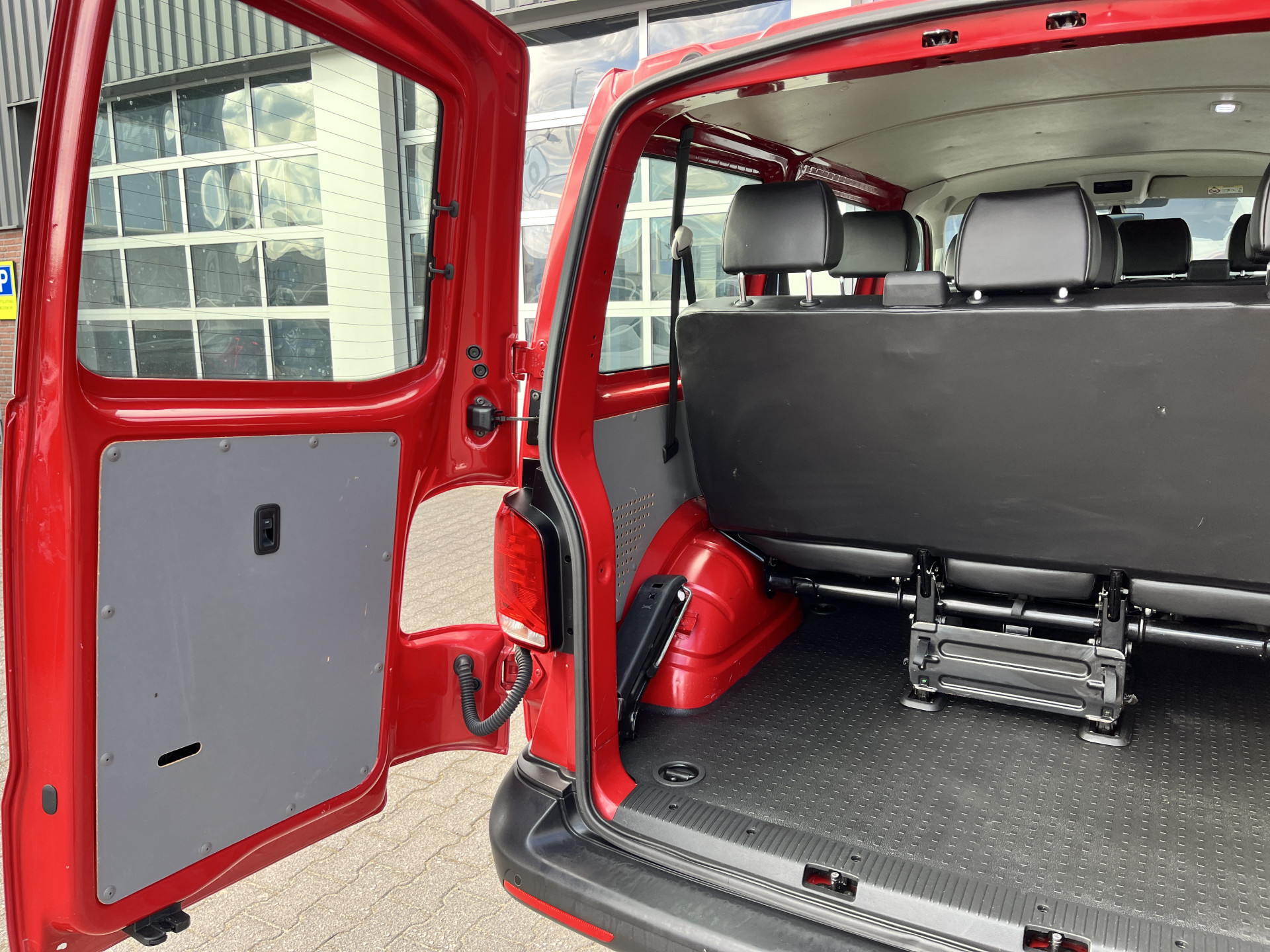 Foto van Volkswagen Transporter Kombi