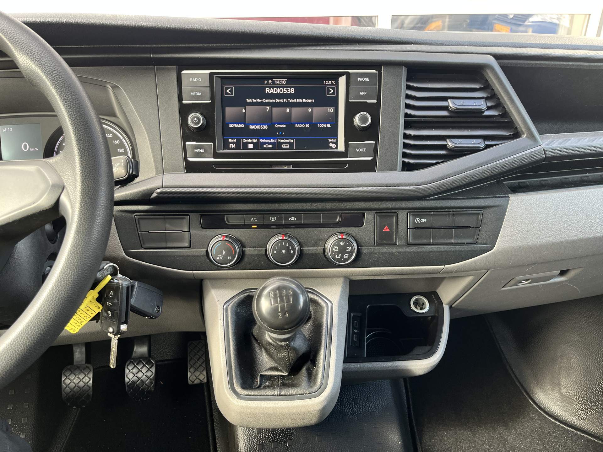 Foto van Volkswagen Transporter Kombi