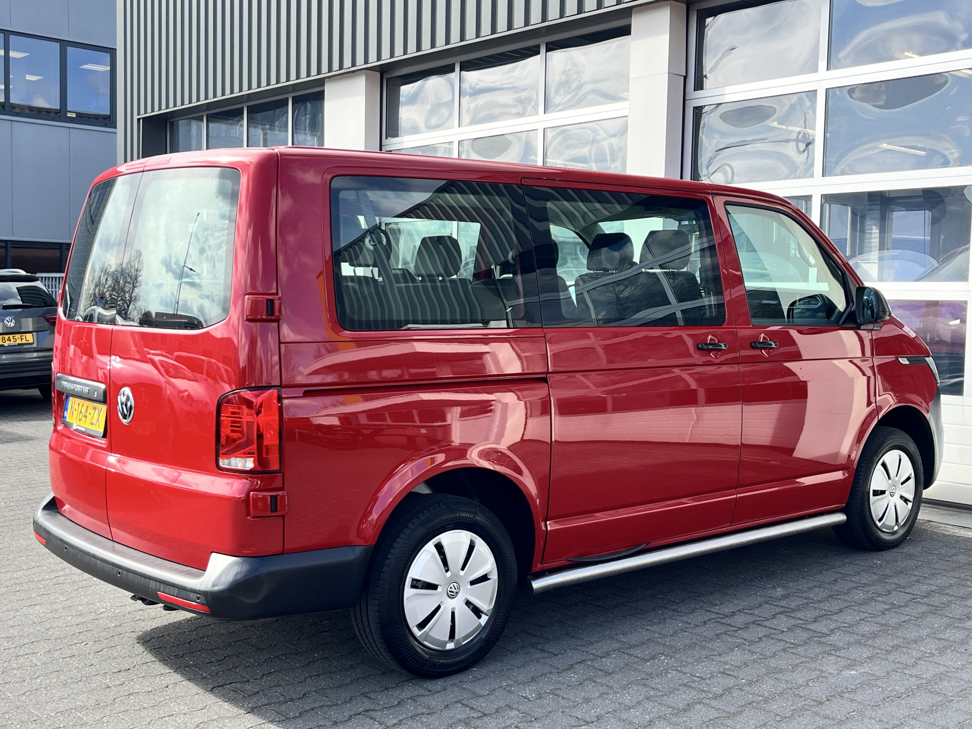 Foto van Volkswagen Transporter Kombi