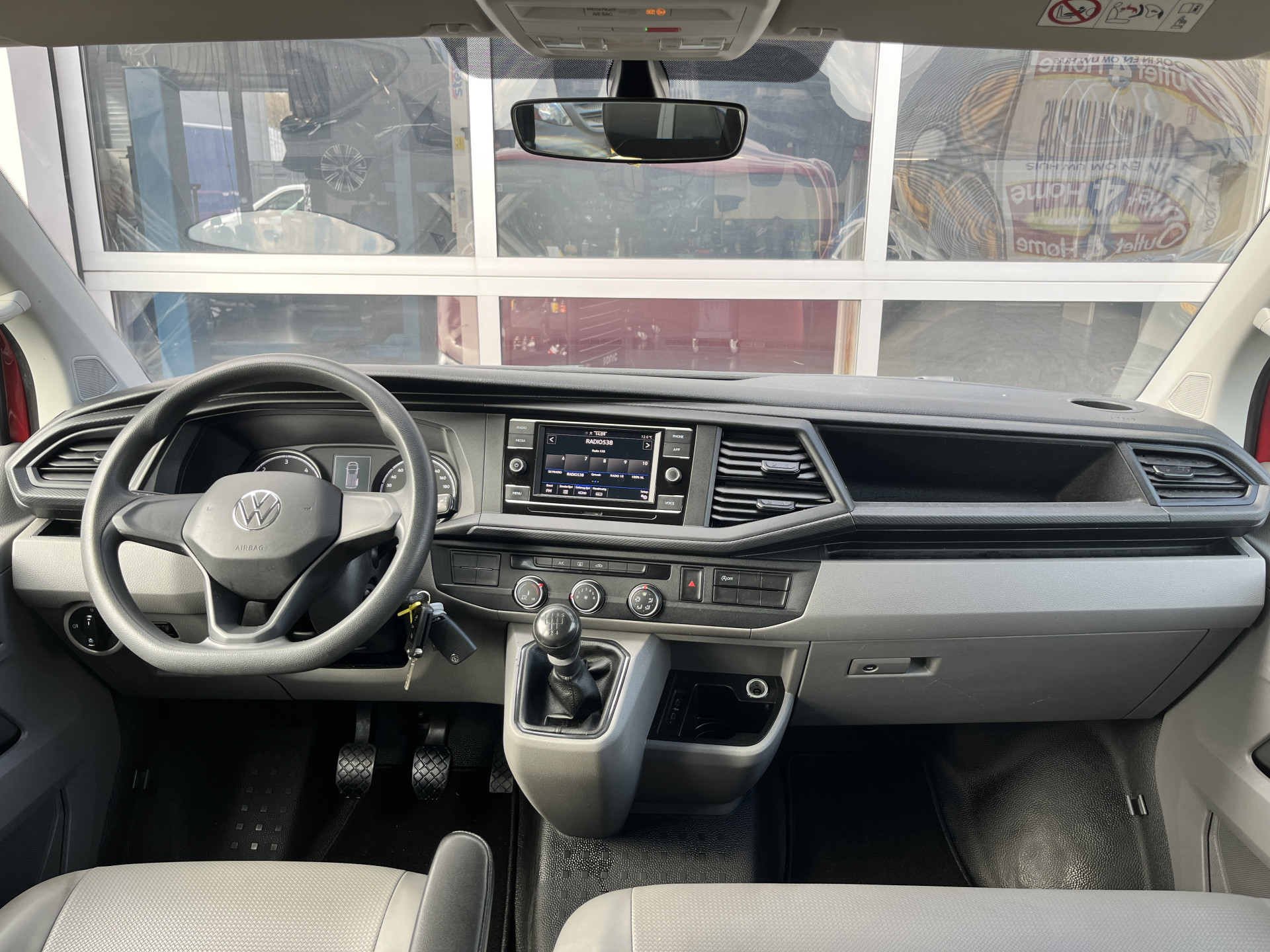 Foto van Volkswagen Transporter Kombi