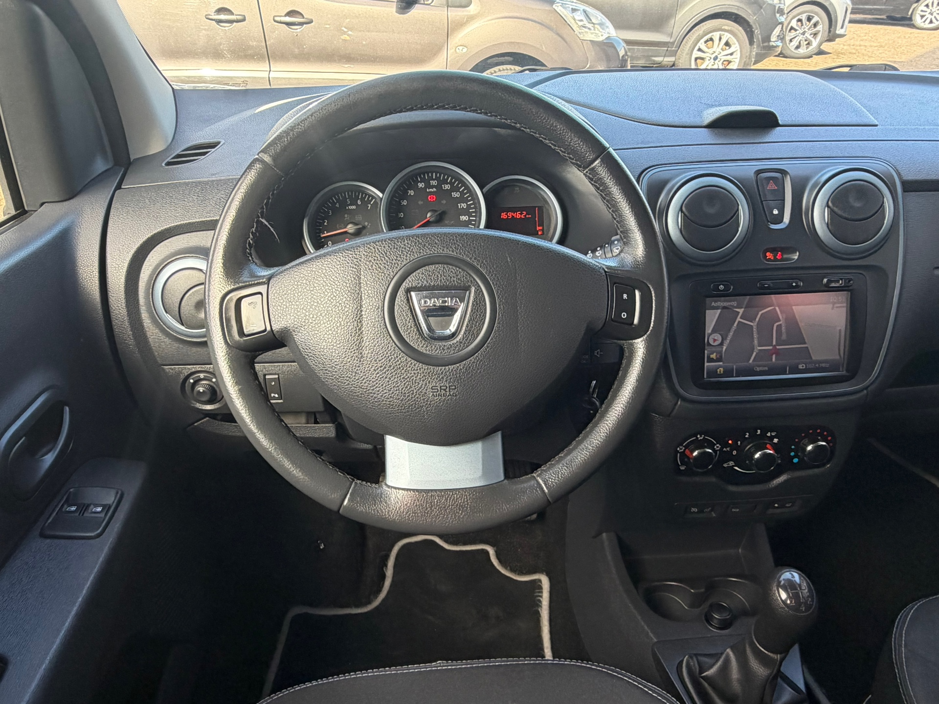 Foto van Dacia Lodgy