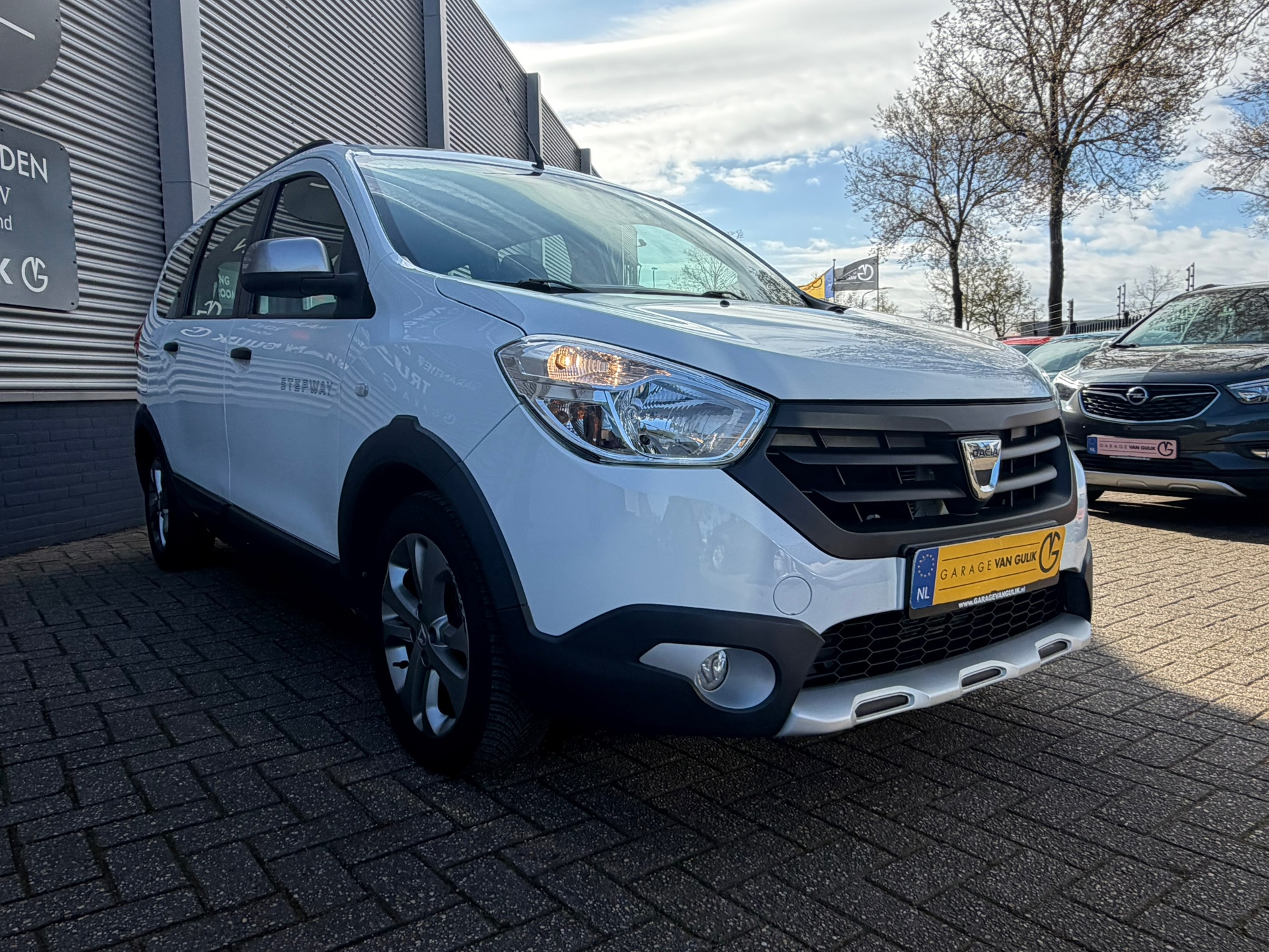 Foto van Dacia Lodgy