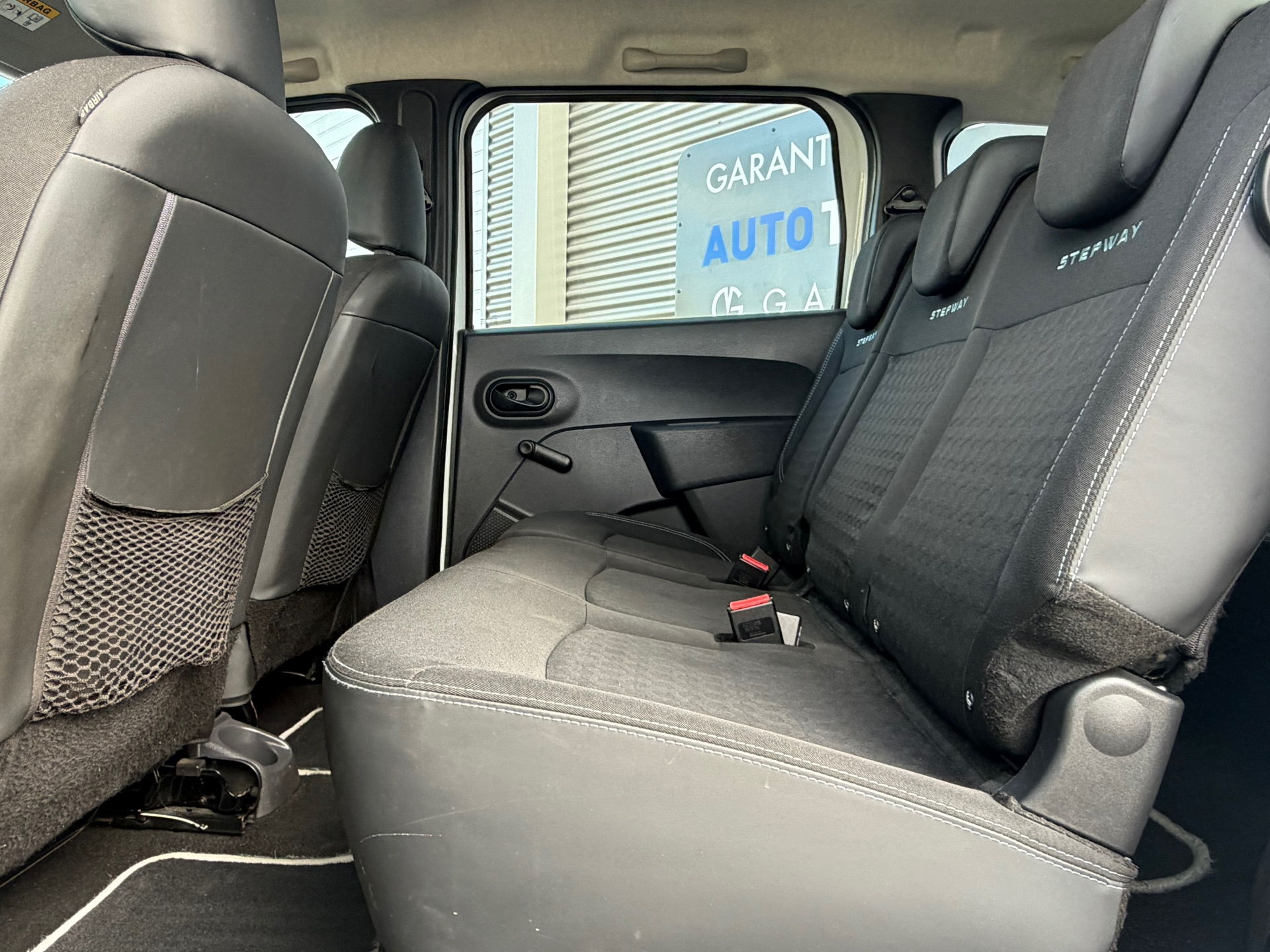 Foto van Dacia Lodgy