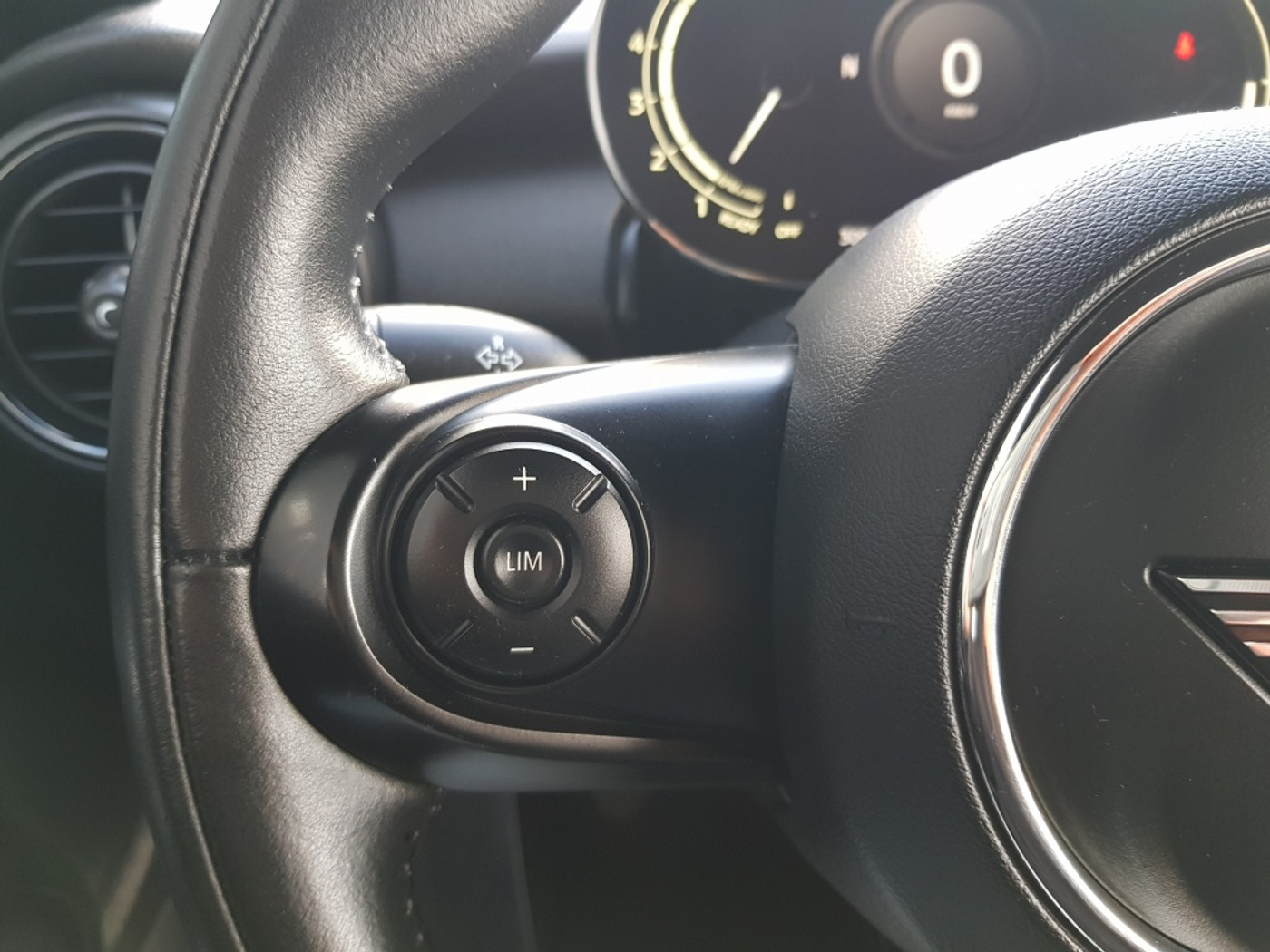 Foto van Mini One