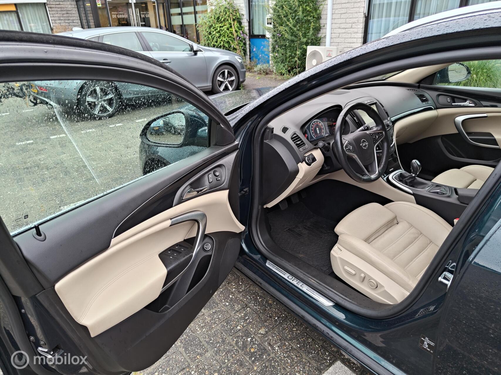 Foto van Opel Insignia Sports Tourer SW