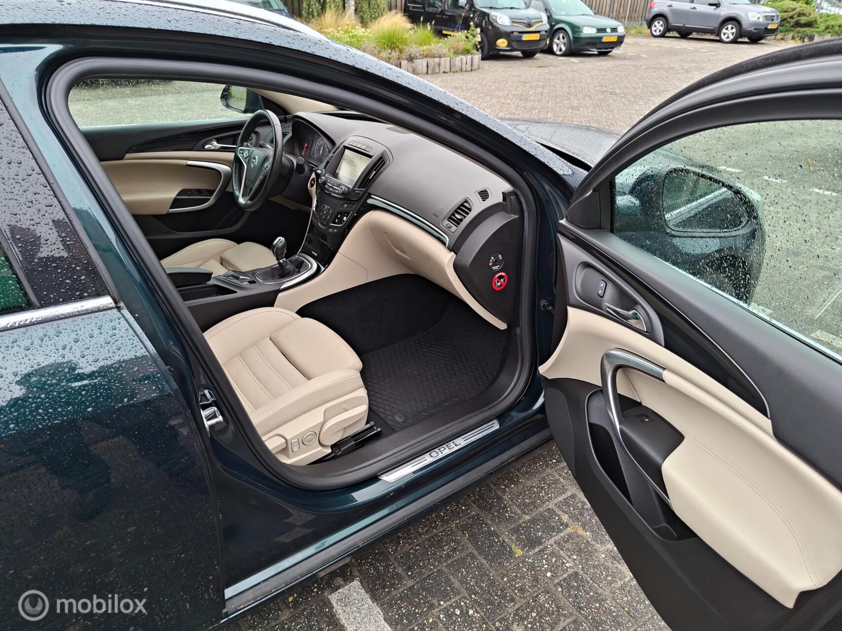 Foto van Opel Insignia Sports Tourer SW