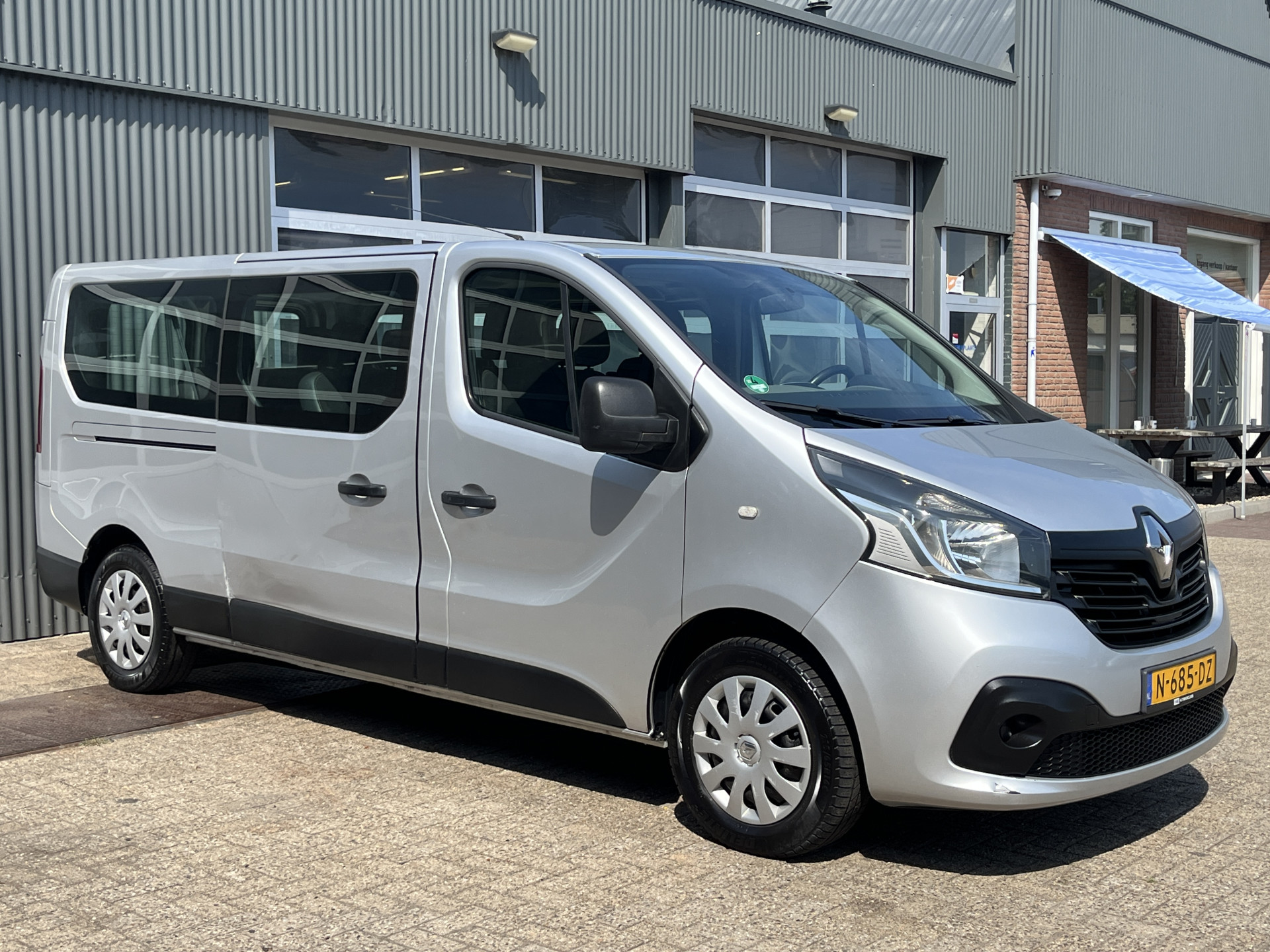 Renault Trafic 1.6 dCi 2016 - voorkant