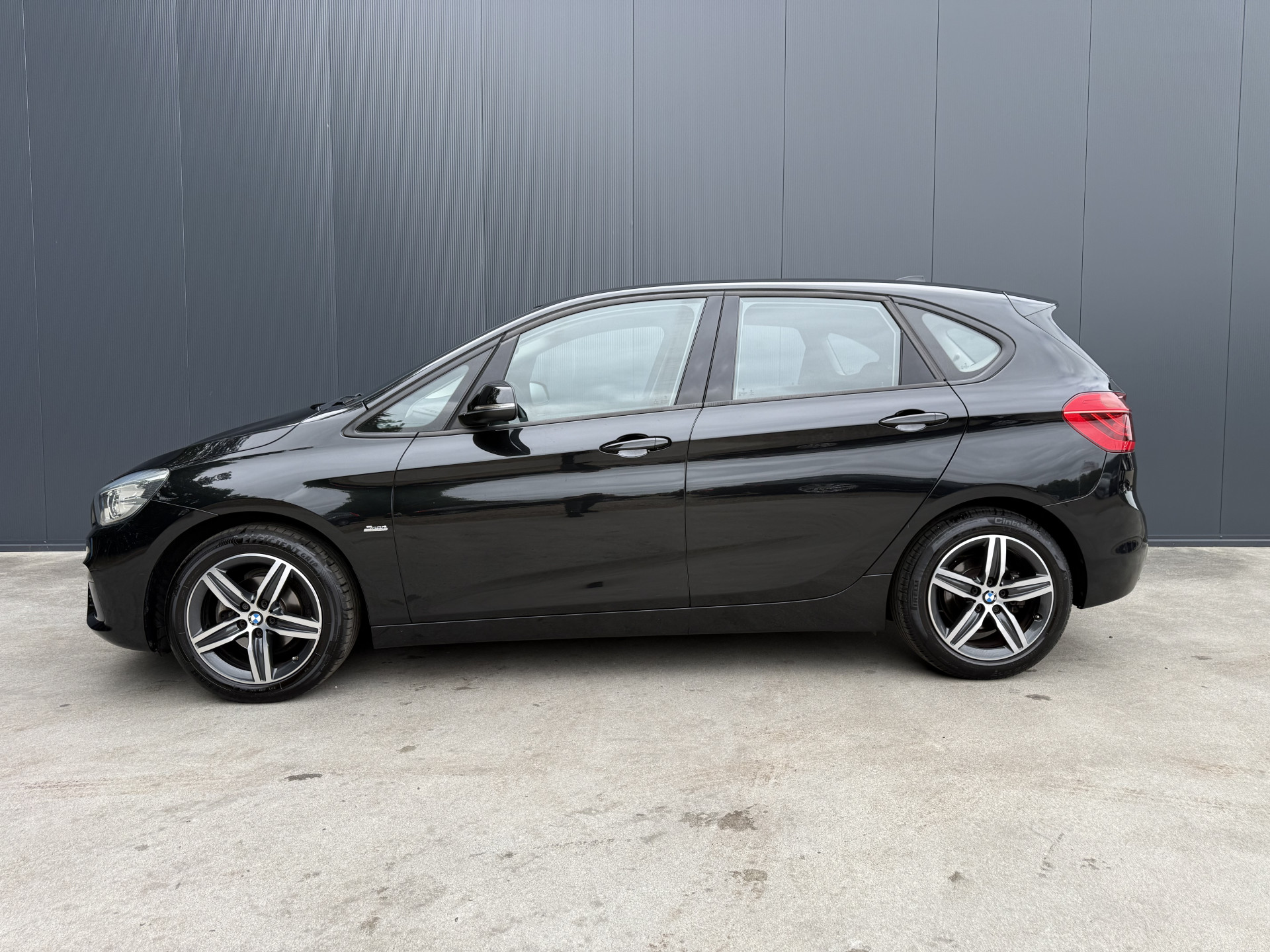 Foto van BMW 216i Active Tourer