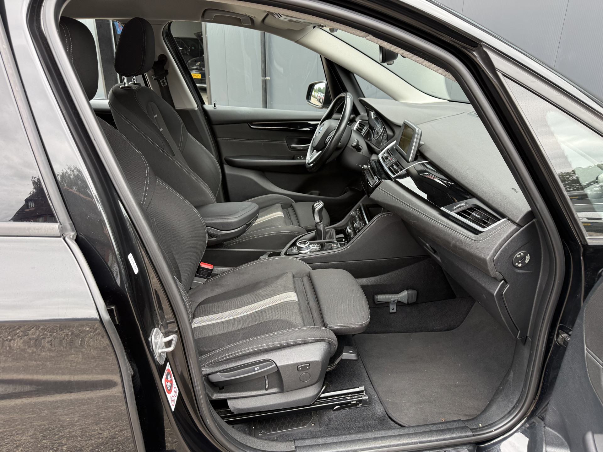 Foto van BMW 216i Active Tourer