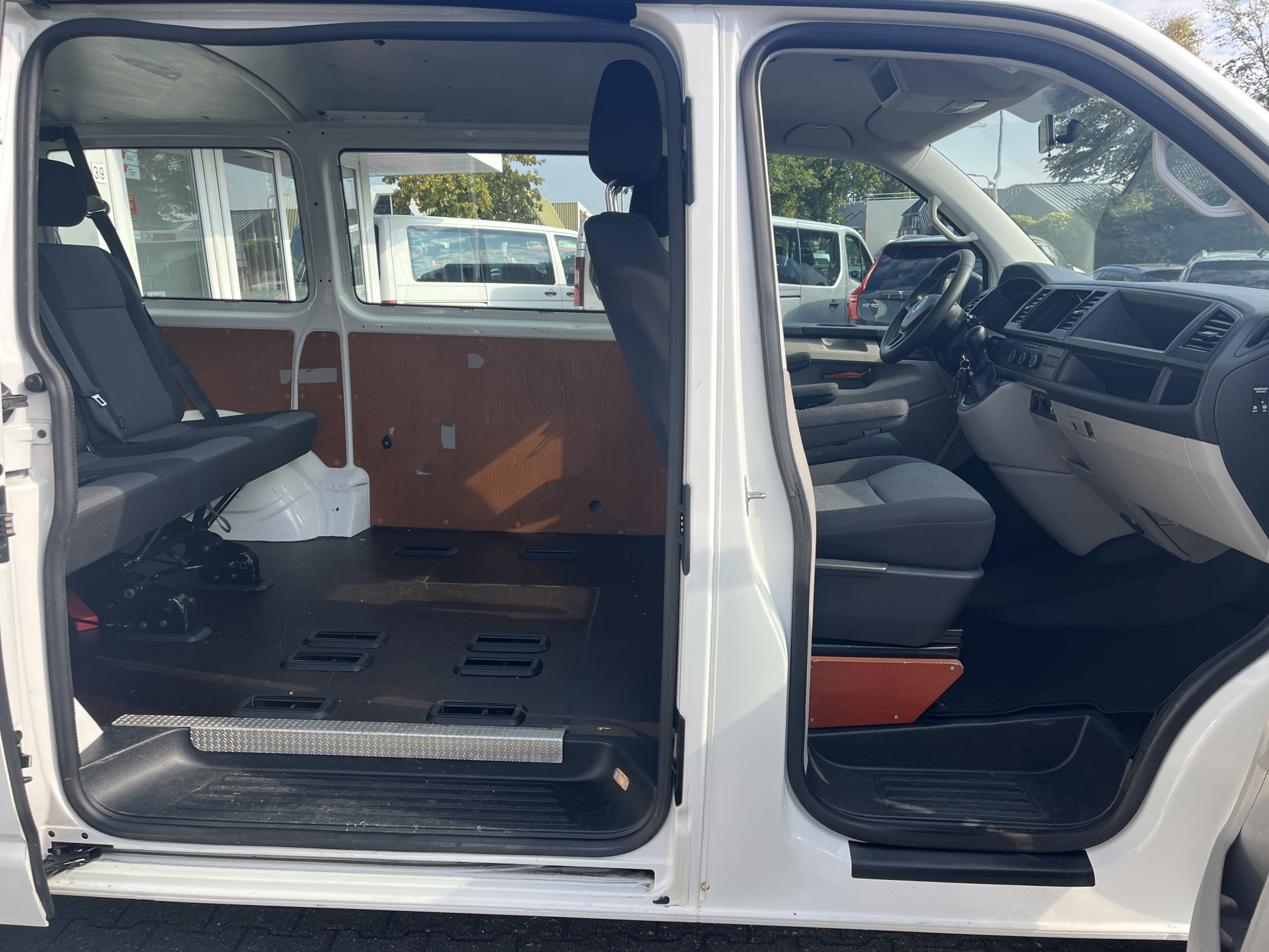 Foto van Volkswagen Transporter Kombi