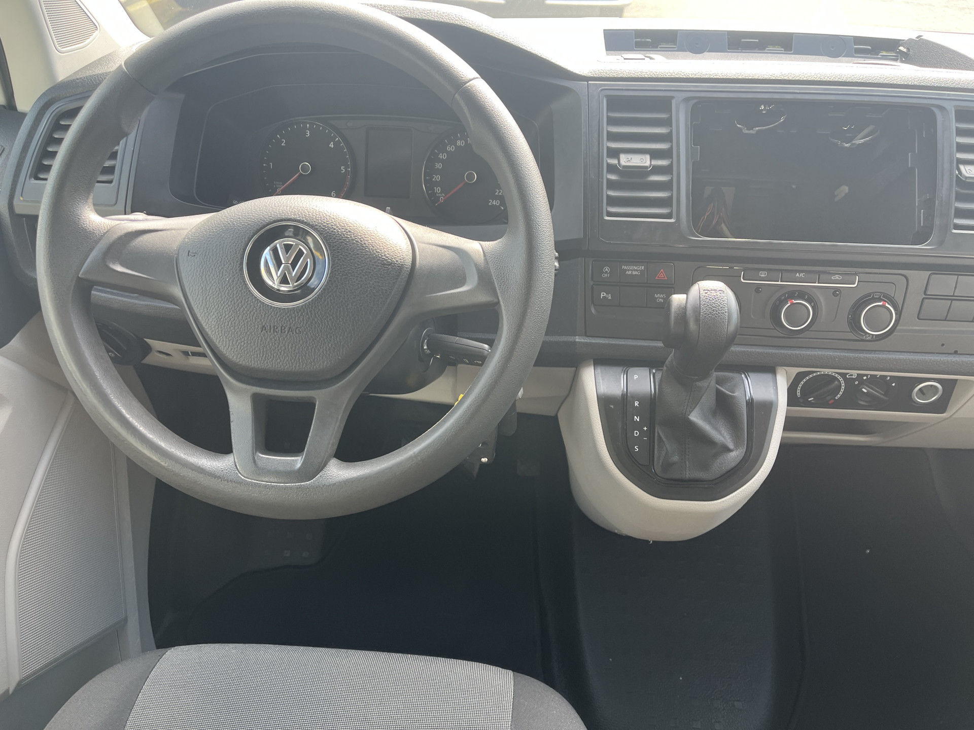 Foto van Volkswagen Transporter Kombi