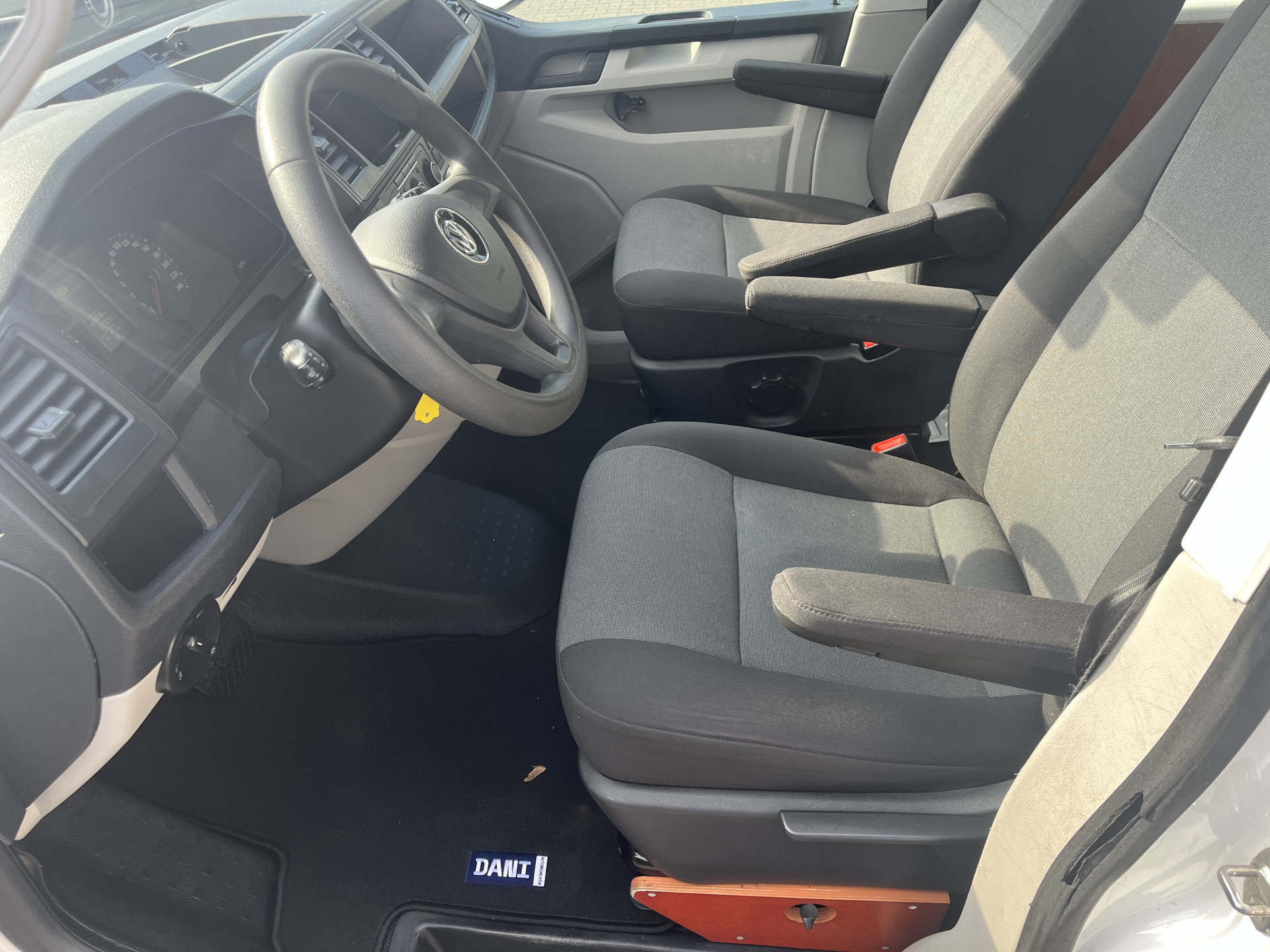 Foto van Volkswagen Transporter Kombi