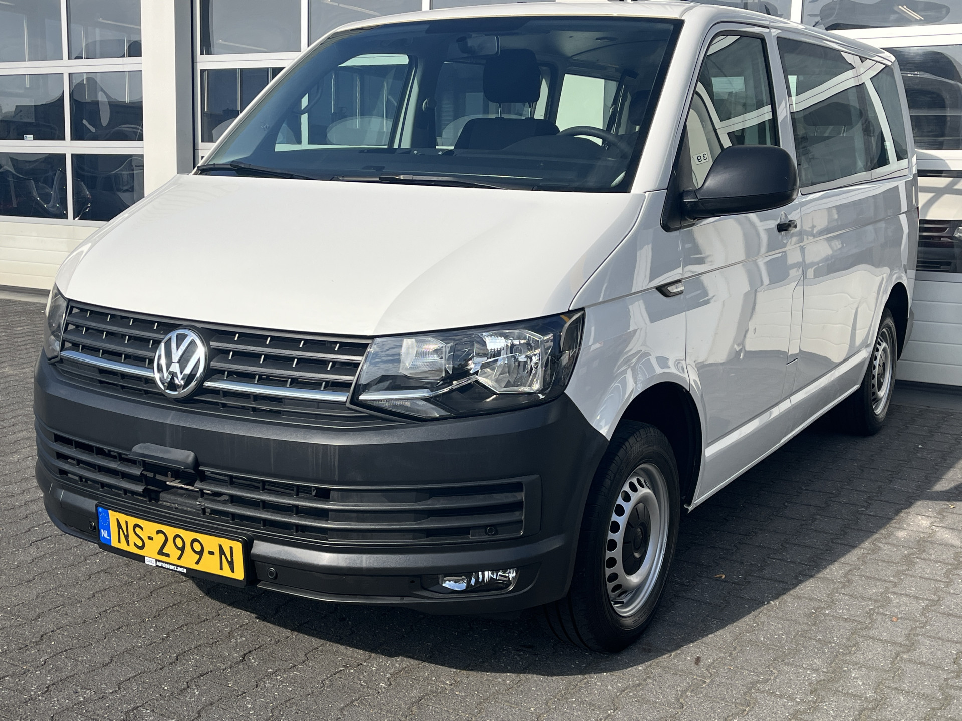 Foto van Volkswagen Transporter Kombi