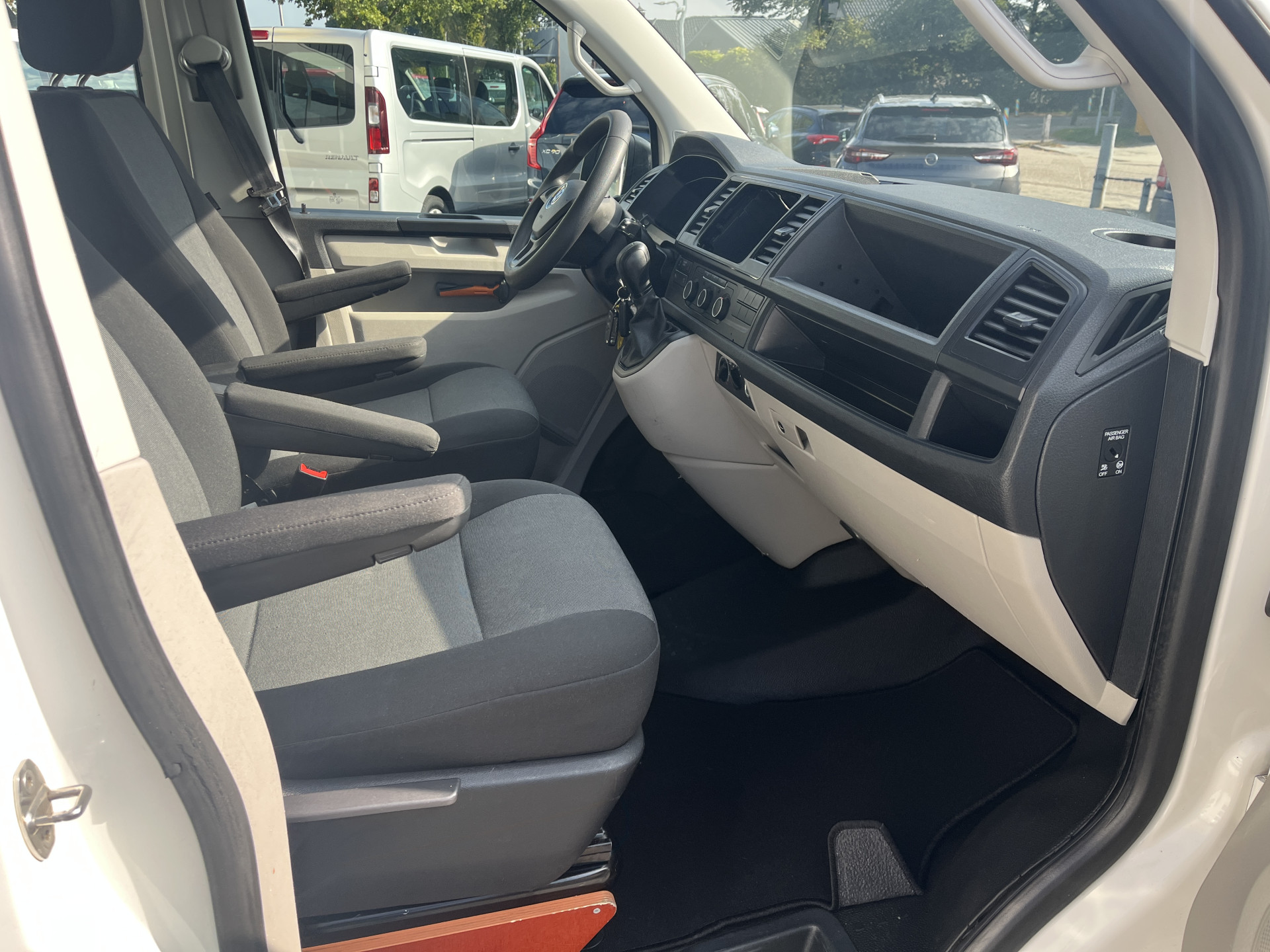 Foto van Volkswagen Transporter Kombi