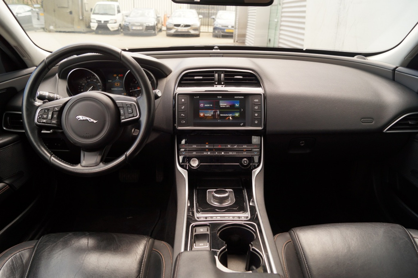 Foto van Jaguar Jaguar Xe
