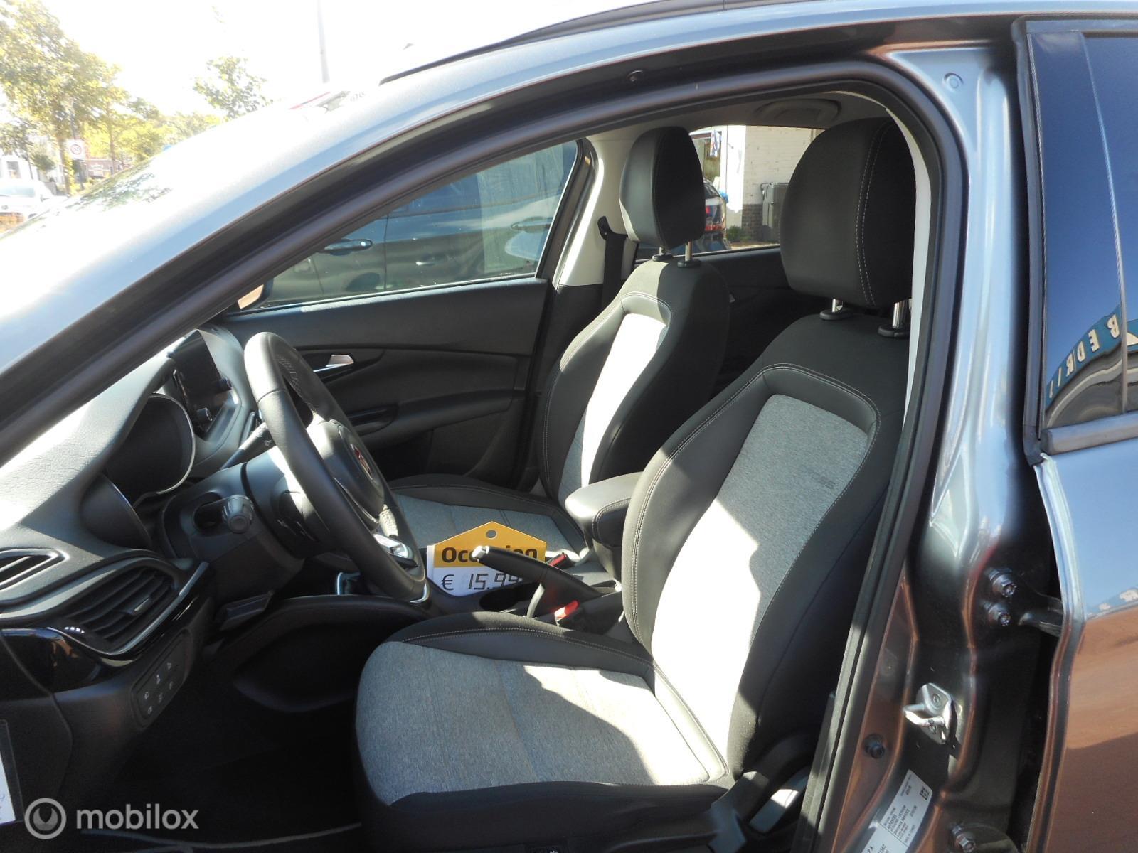 Foto van Fiat Fiat Tipo