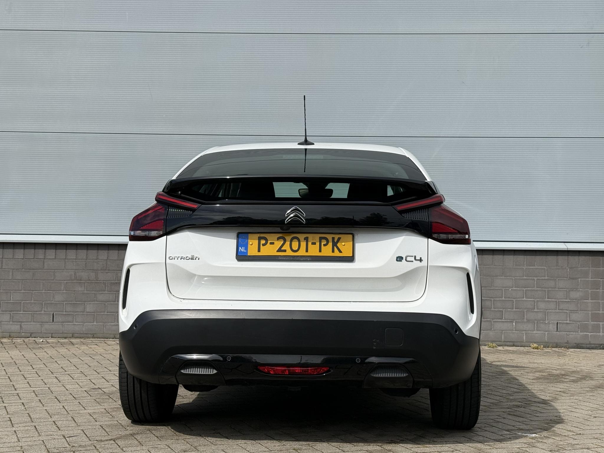 Foto van Citroen E-c4