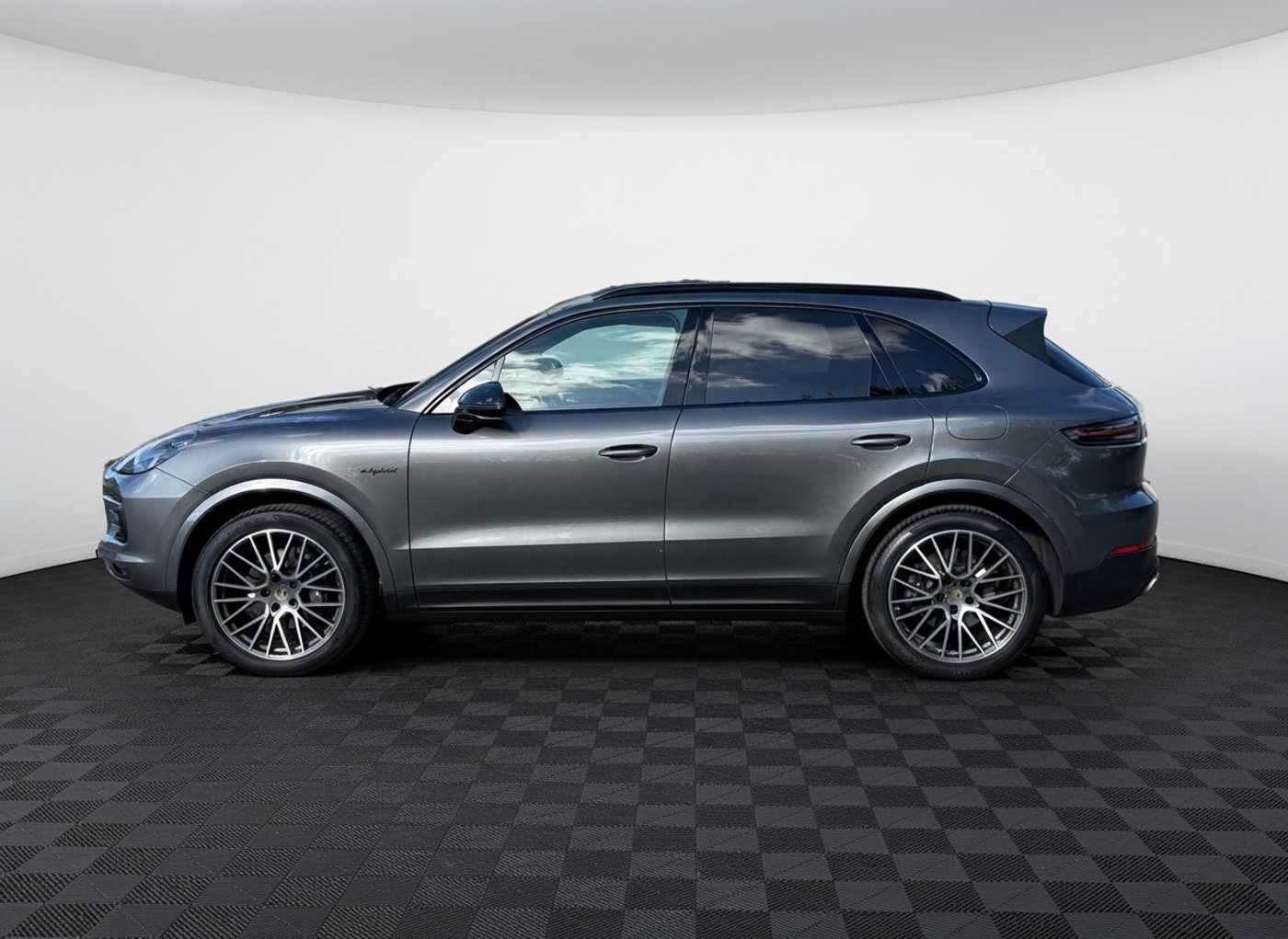 Foto van Porsche Cayenne E-hybrid