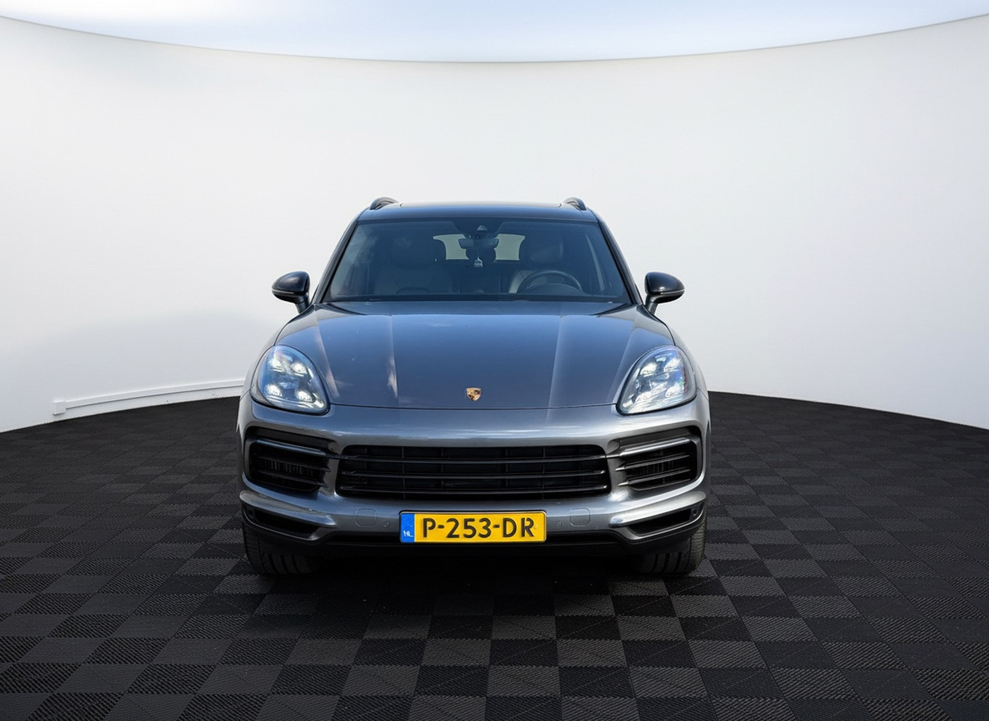 Foto van Porsche Cayenne E-hybrid