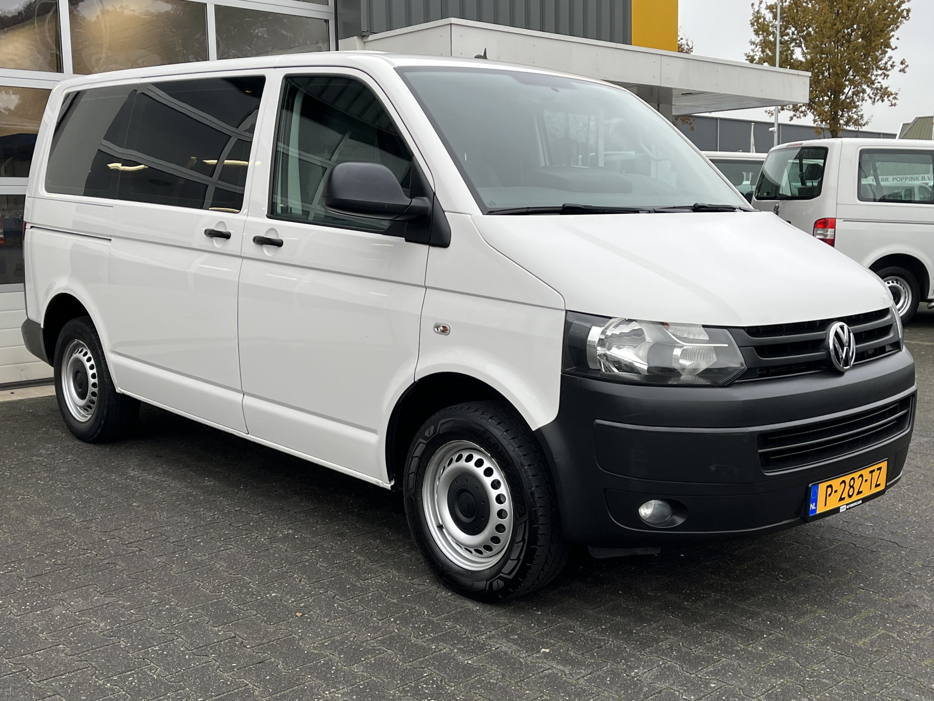 Volkswagen Kombi 2.0 TDI 140 pk DSG Automaat  L1H1 2014 - voorkant