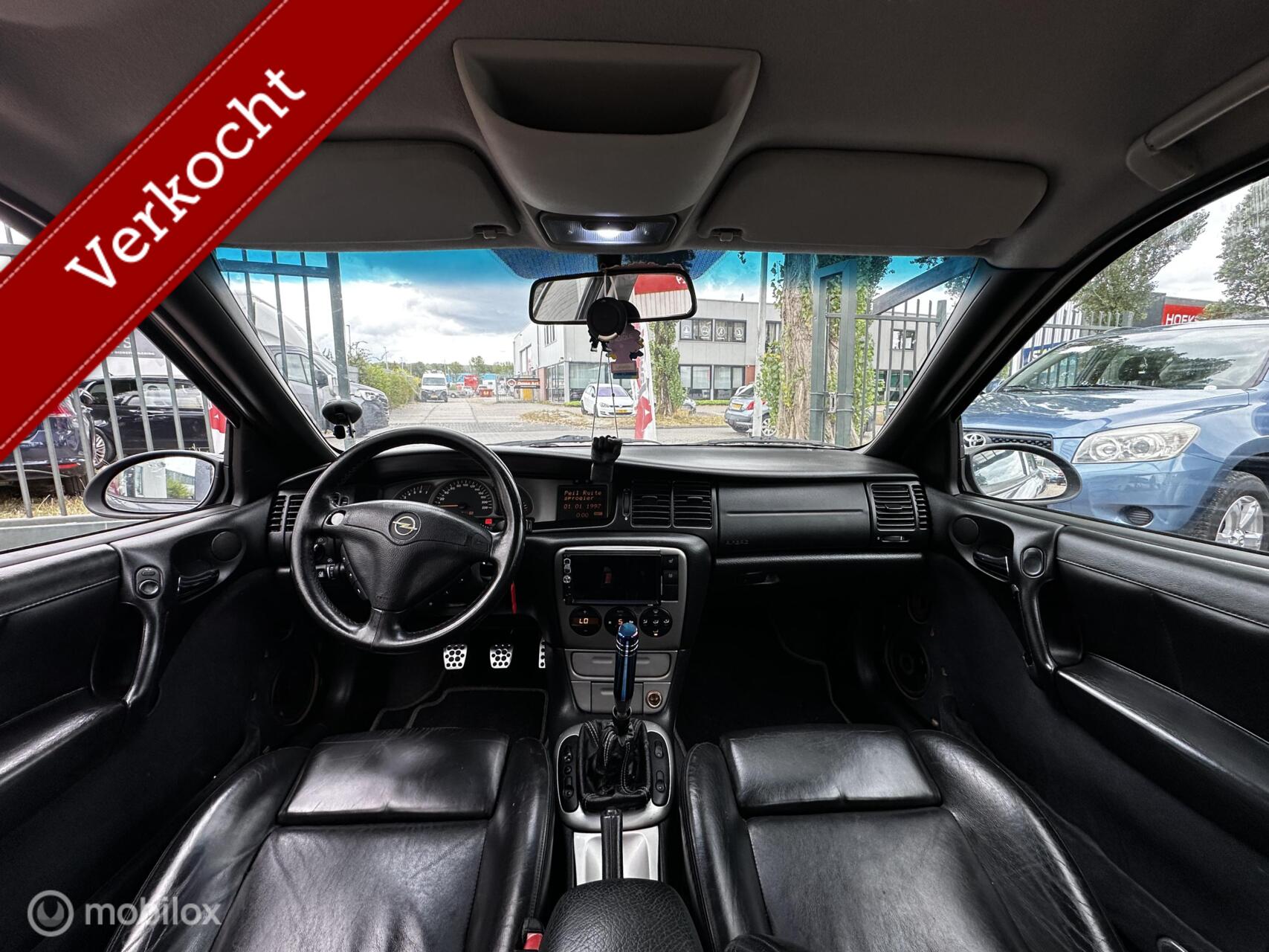 Foto van Opel Vectra-b