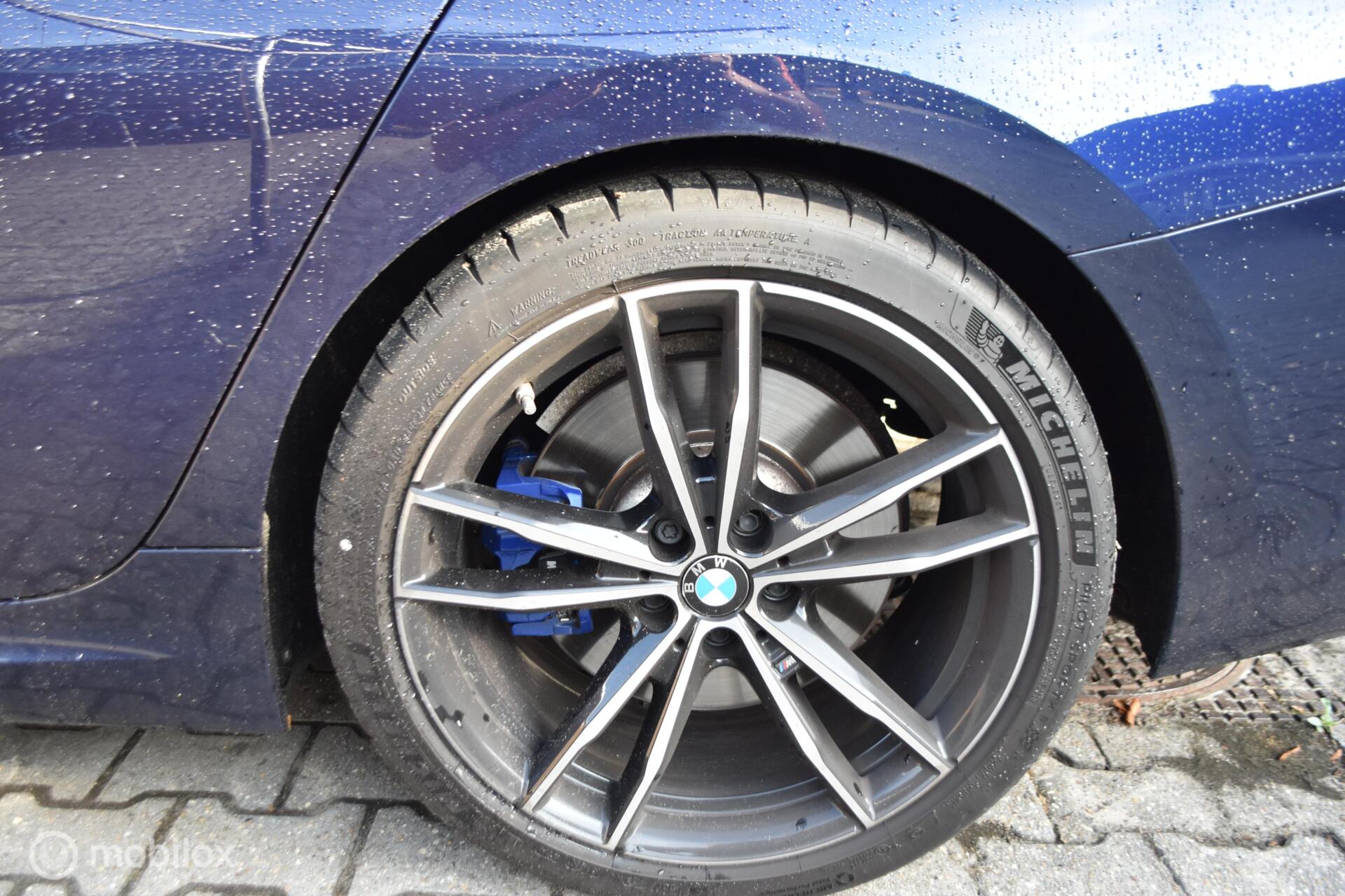 Foto van BMW 330i