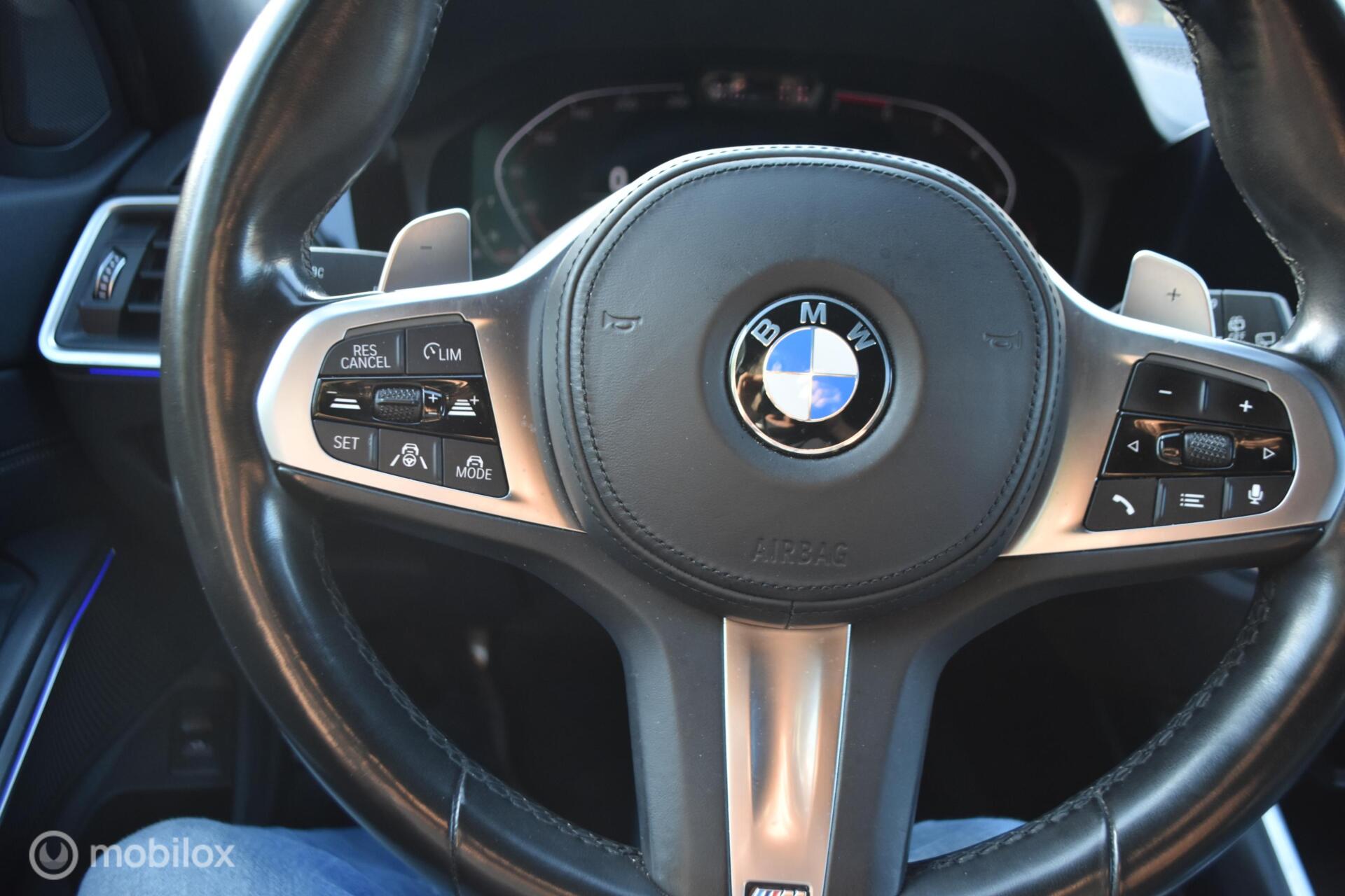 Foto van BMW 330i