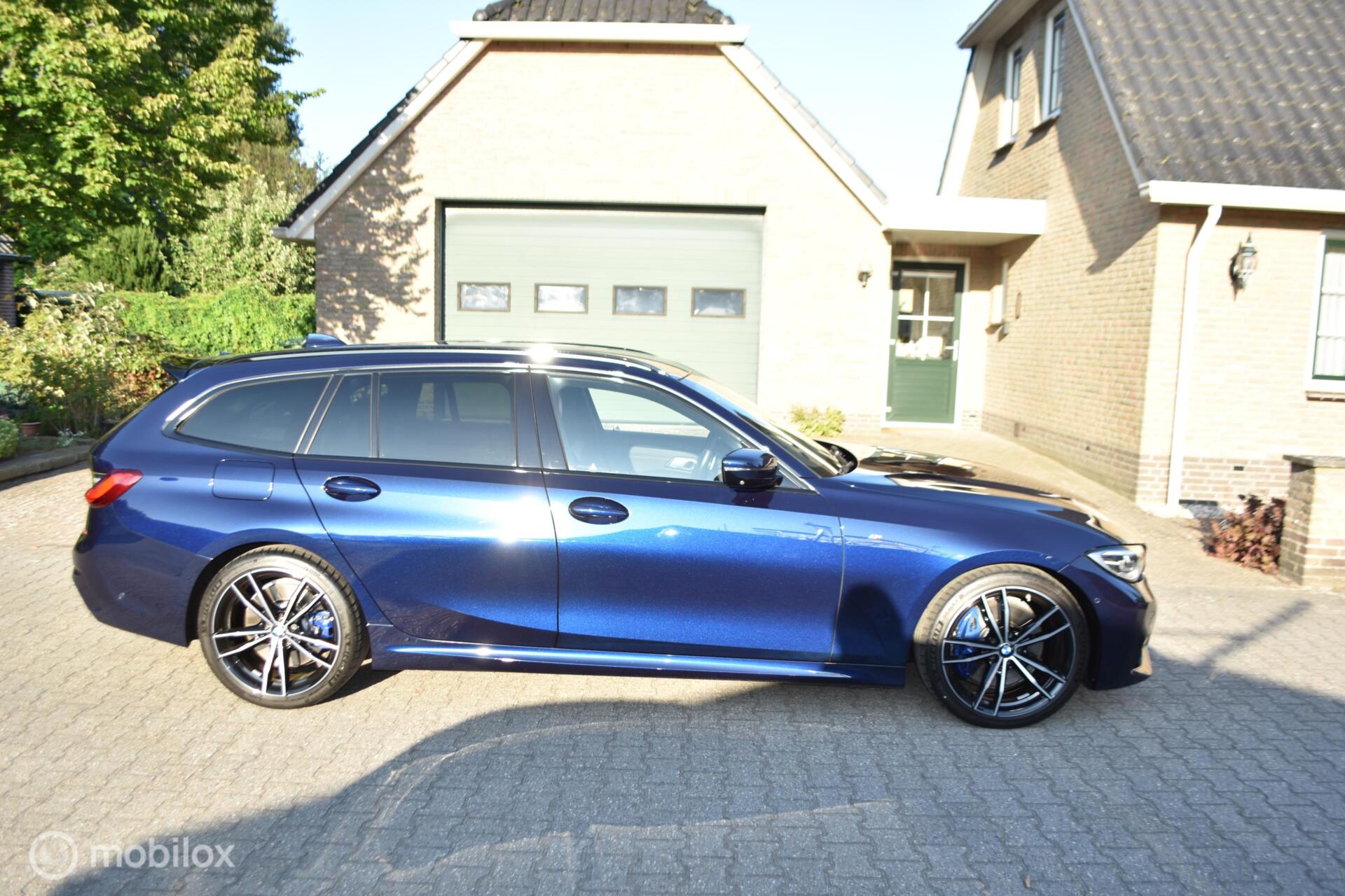 Foto van BMW 330i