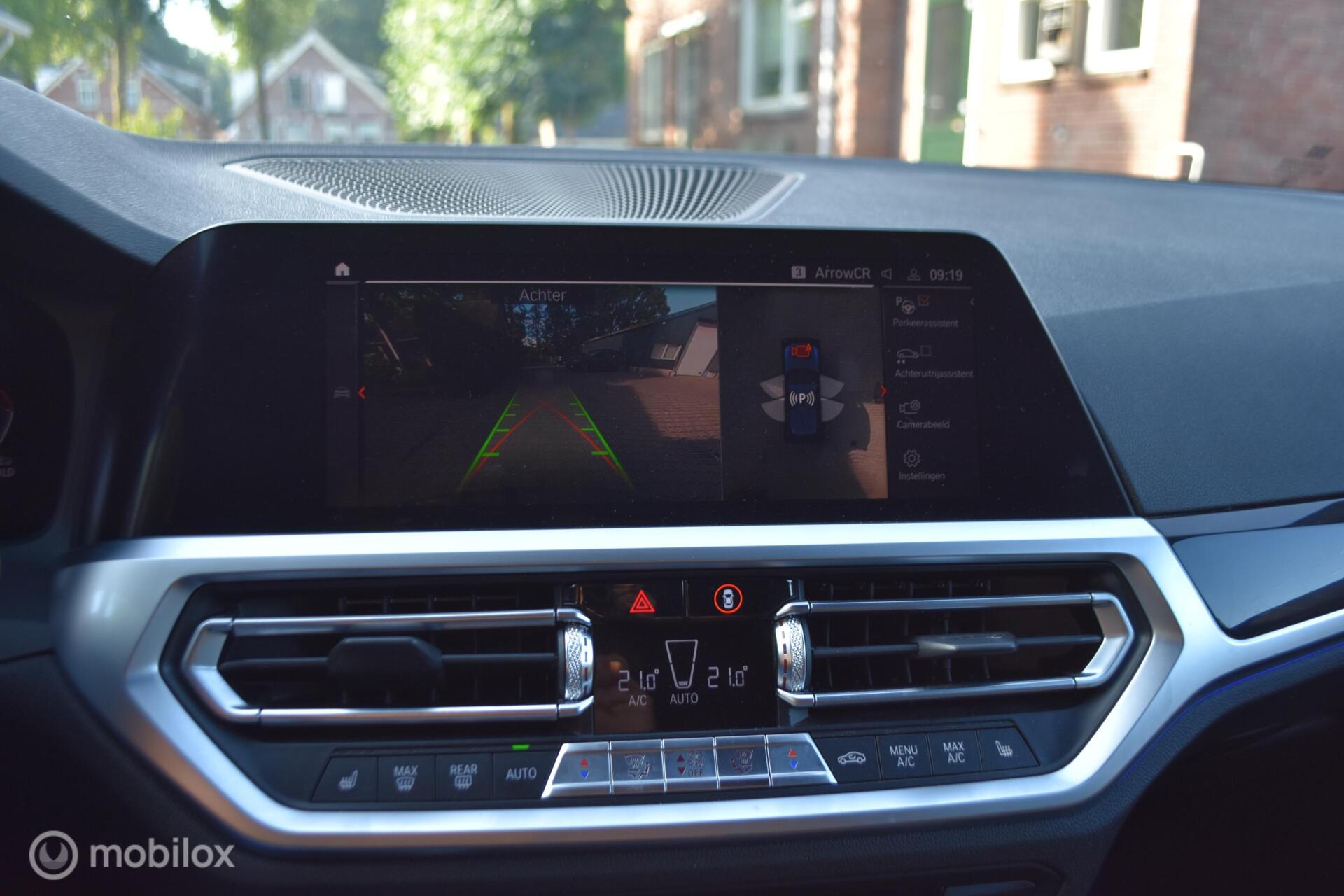 Foto van BMW 330i
