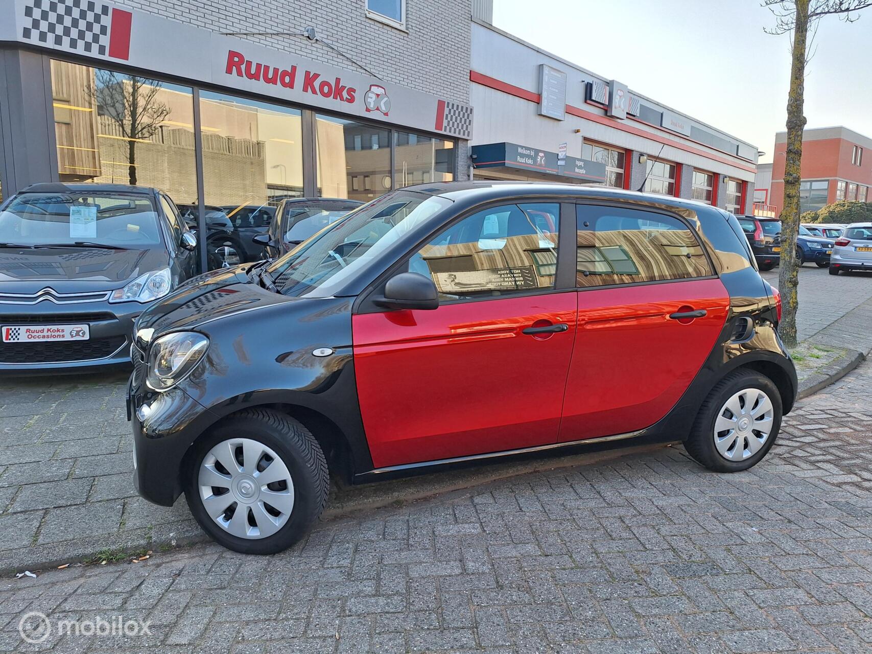 Smart Forfour 1.0 PURE / Cruise Control / 2016 - voorkant