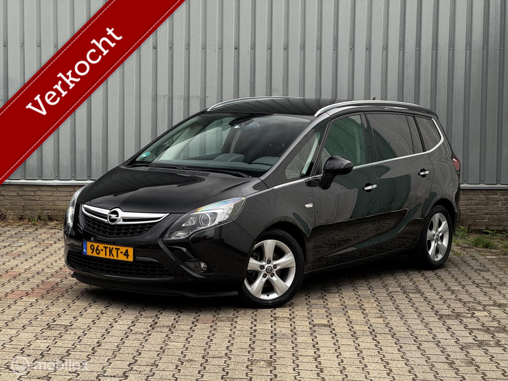 Opel Zafira Tourer 1.4 Cosmo 2012 - voorkant